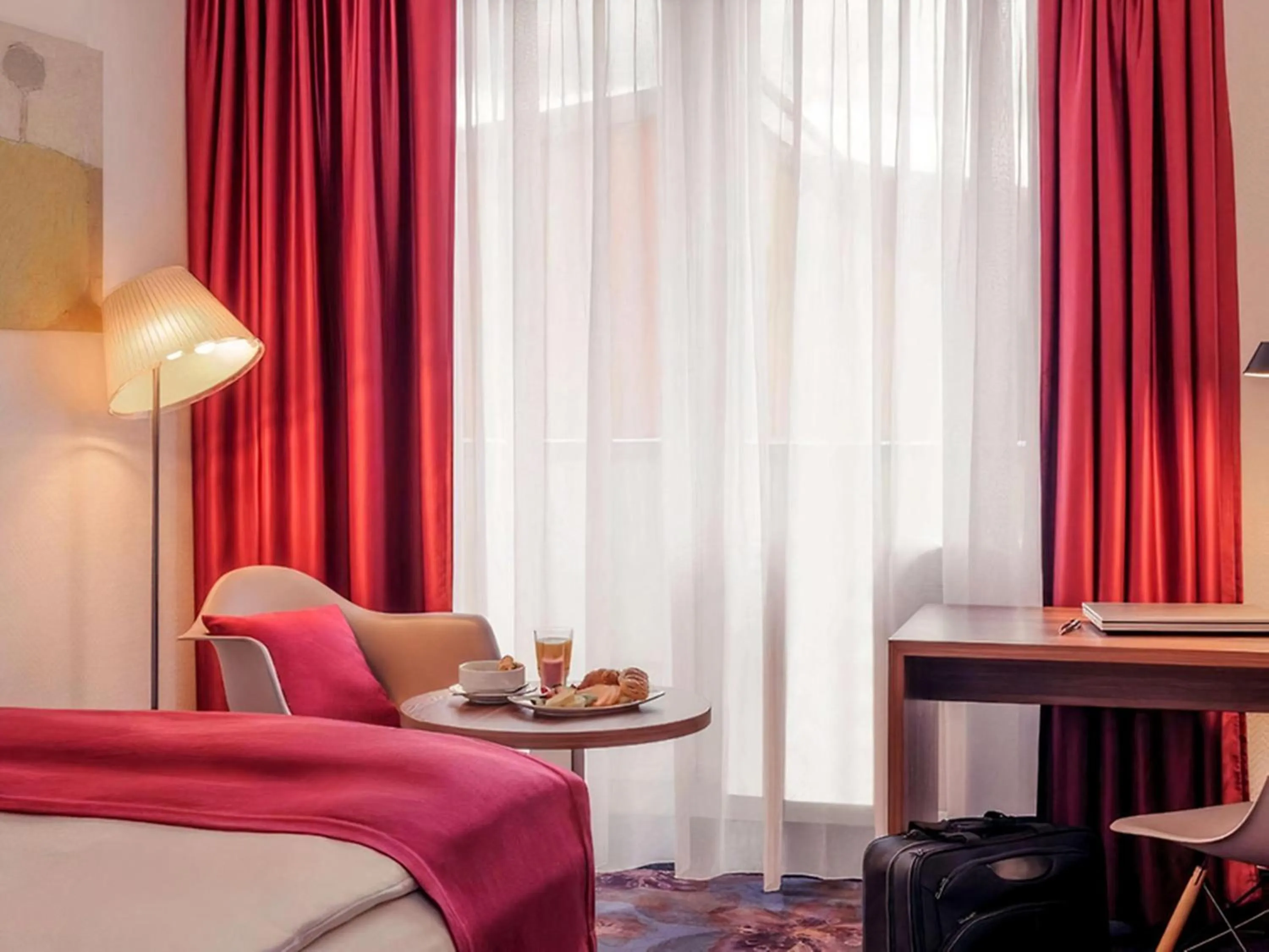 Staff in PLAZA INN Regensburg