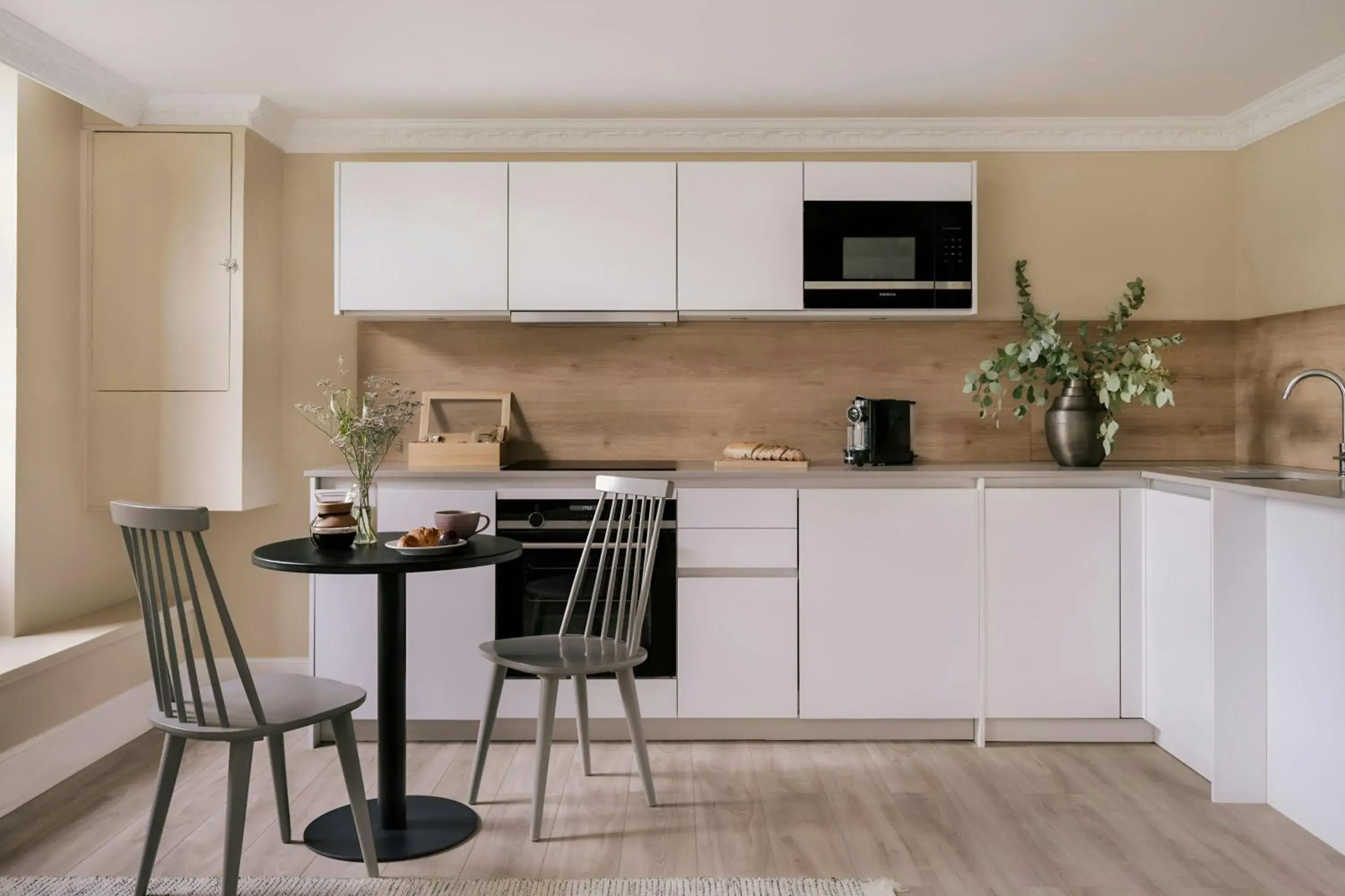 Studio Apartment with Double Bed in Sonder by Marriott Bonvoy Royal Garden Apartments New Town Studio Apartment with Double Bed in Sonder by Marriott Bonvoy Royal Garden Apartments New Town