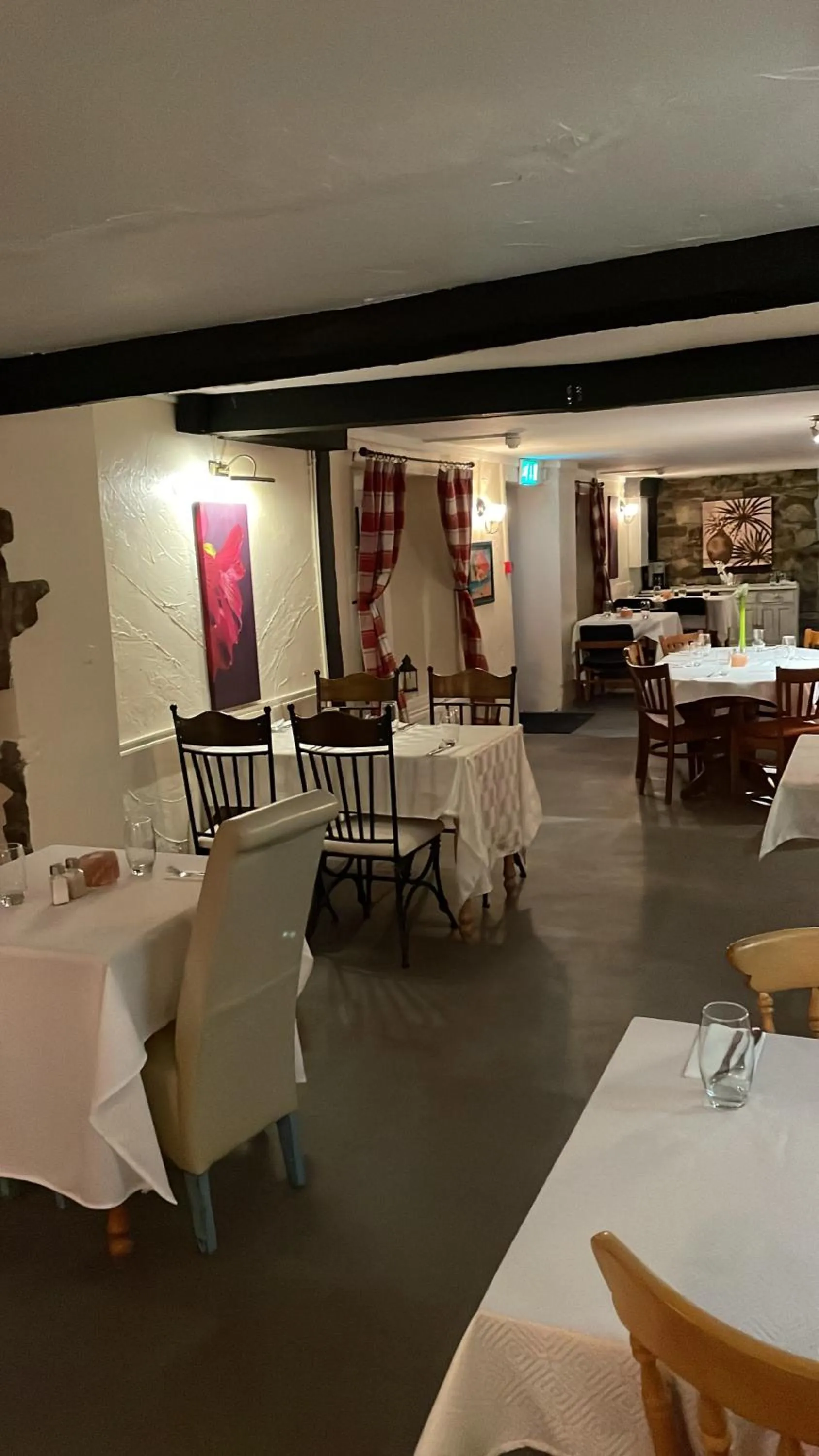 Restaurant/places to eat in Prestleigh inn