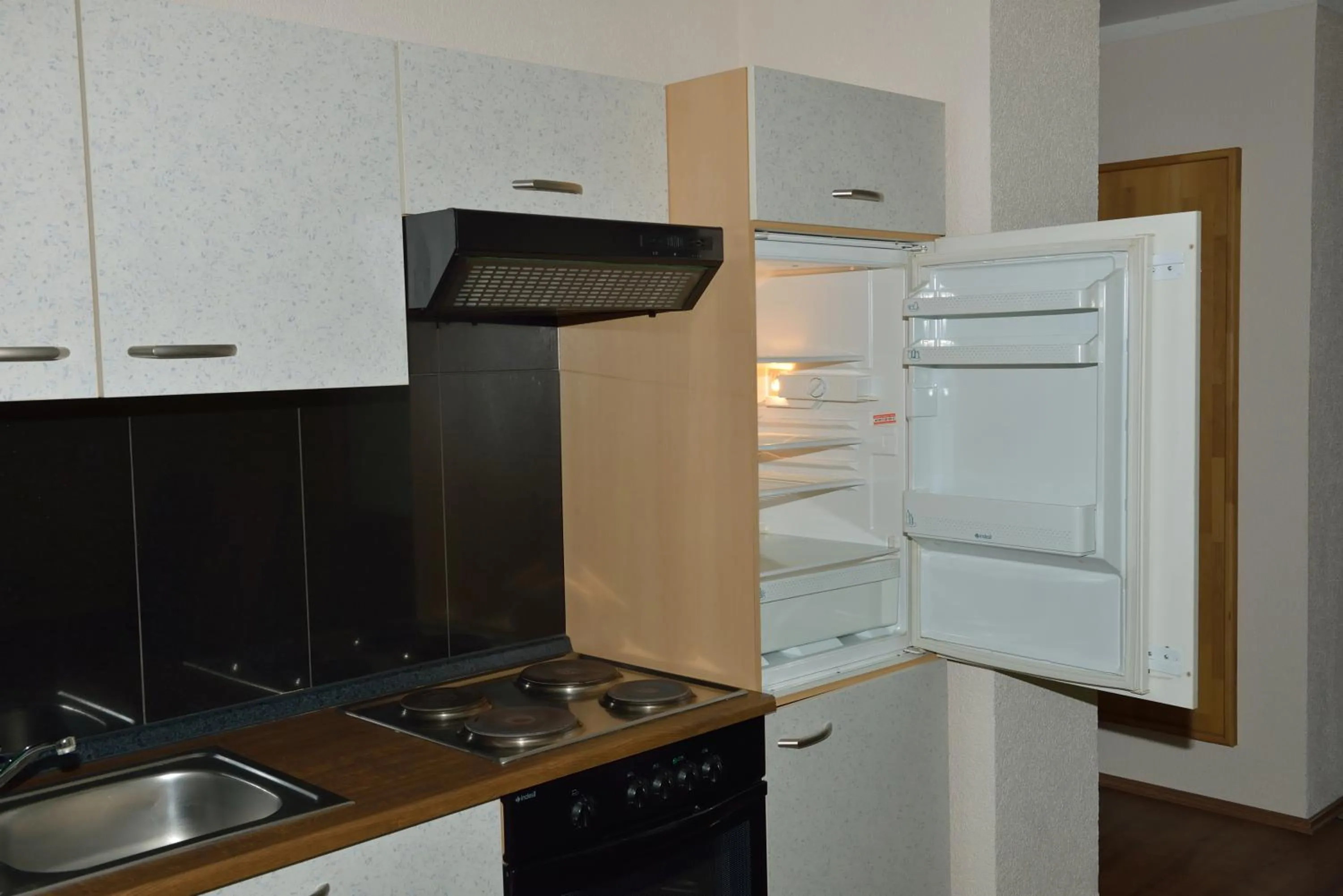 Kitchen or kitchenette in Land- und Golfhotel Alte Fliegerschule