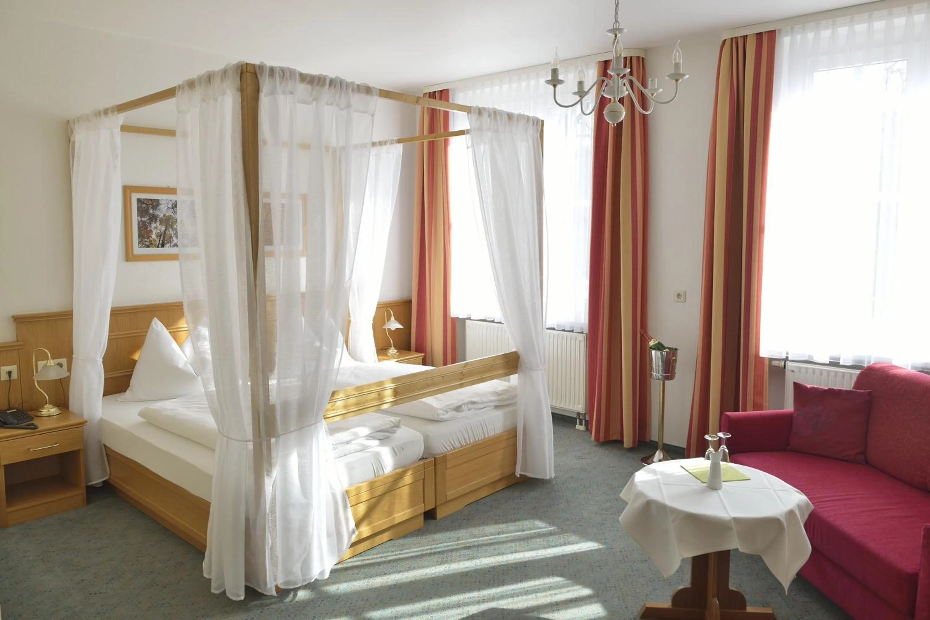 wedding, Bed in Land- und Golfhotel Alte Fliegerschule