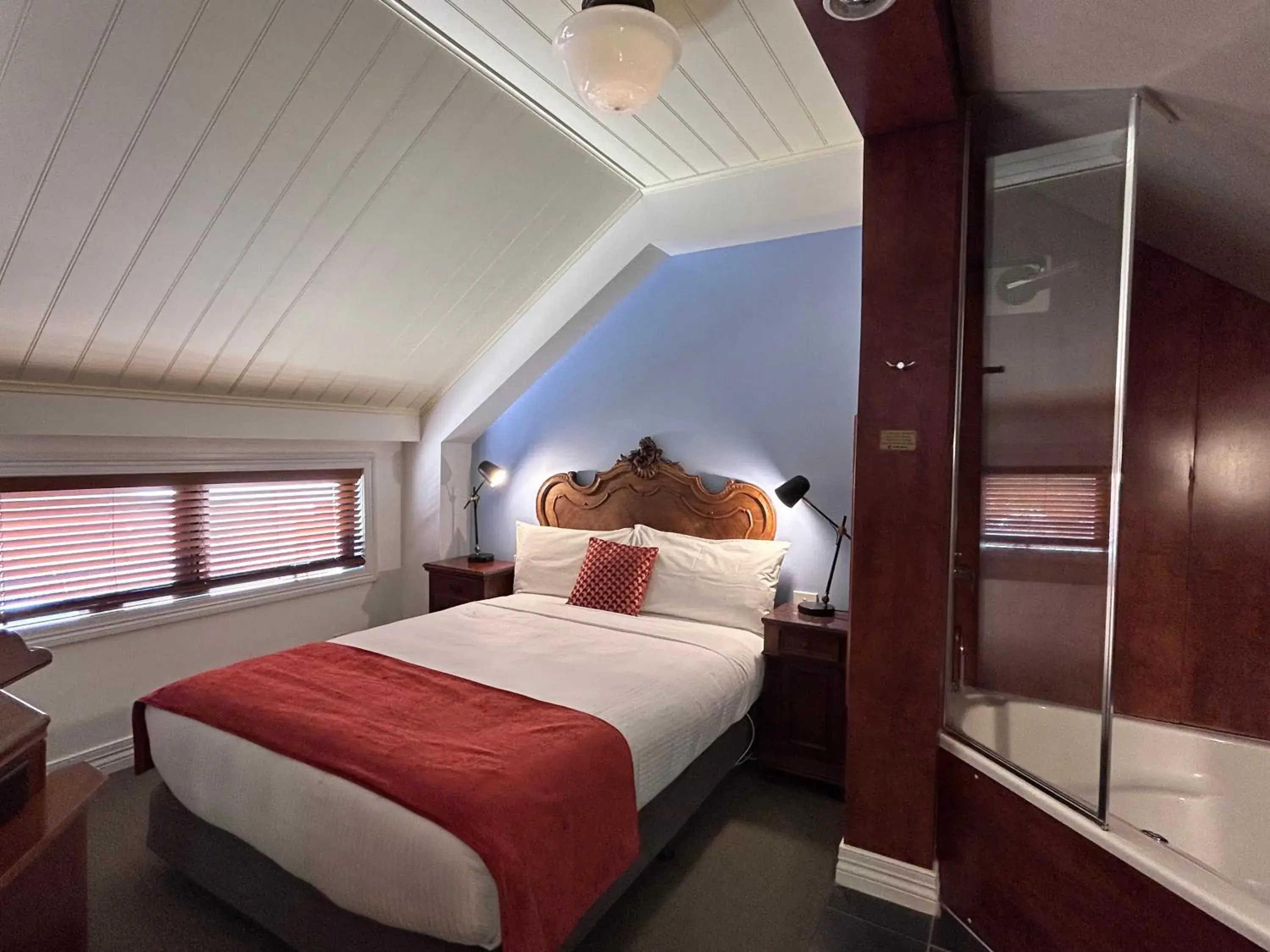 Executive Suite in The Camperdown Mill Executive Suite in The Camperdown Mill