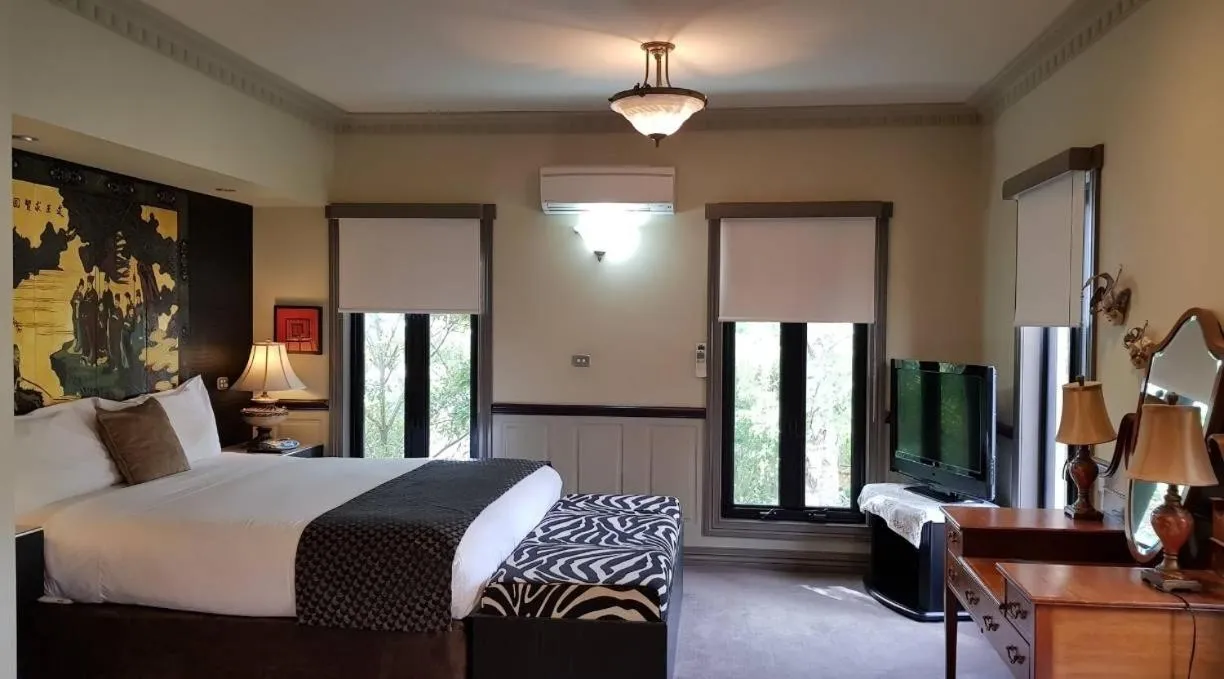 Bedroom, Bed in The Camperdown Mill