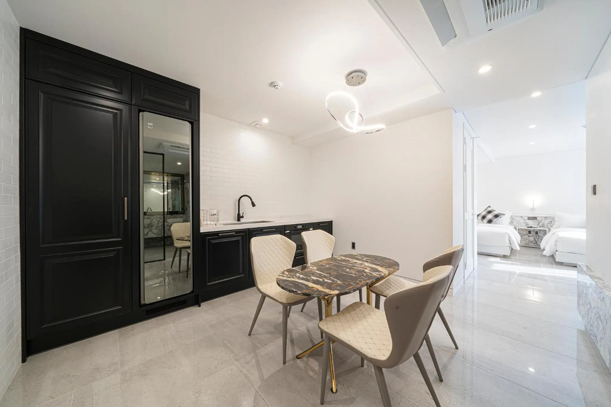 Kitchen or kitchenette in HOTEL THE MAY Jongno