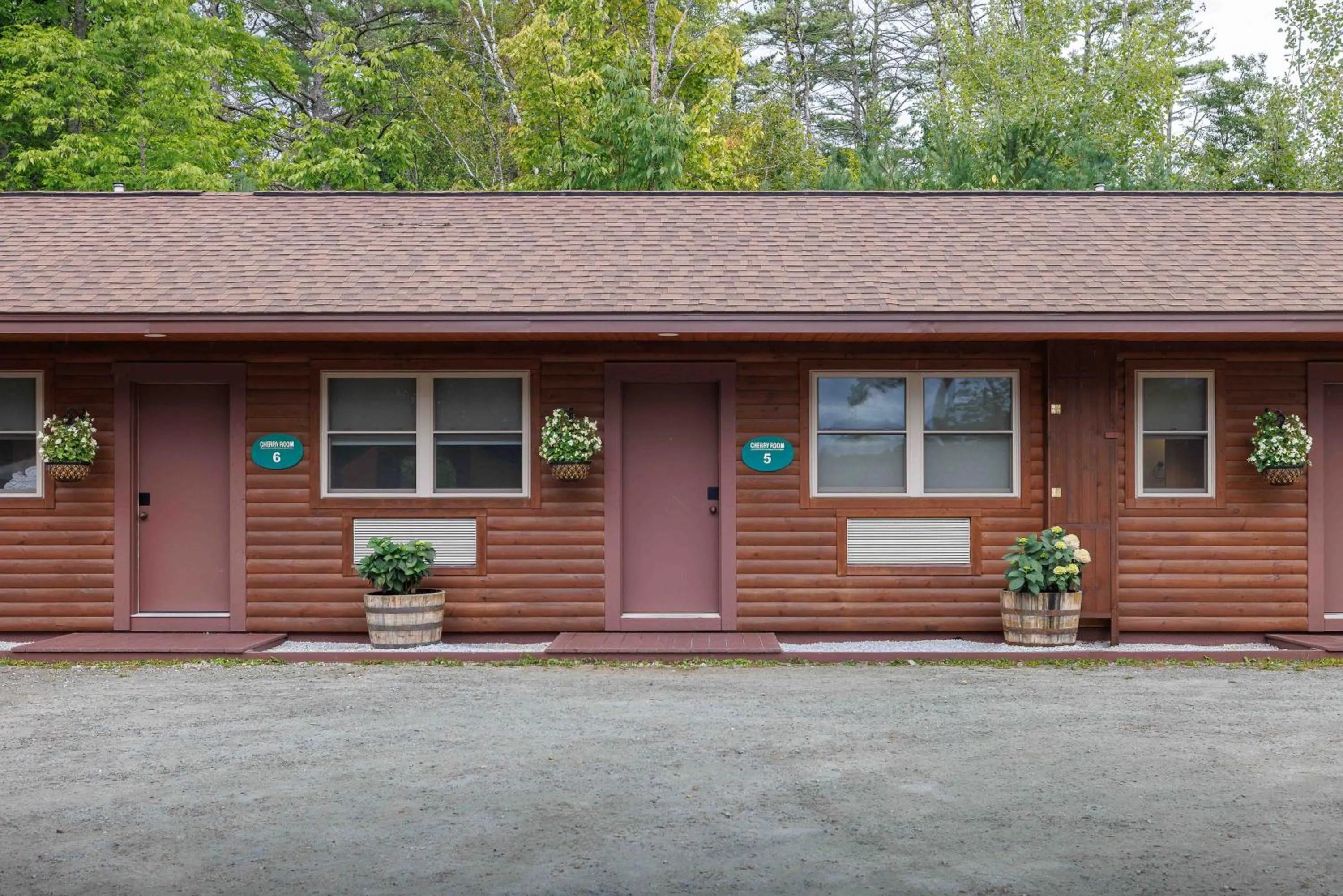 Property building in Presidential Mountain Resort