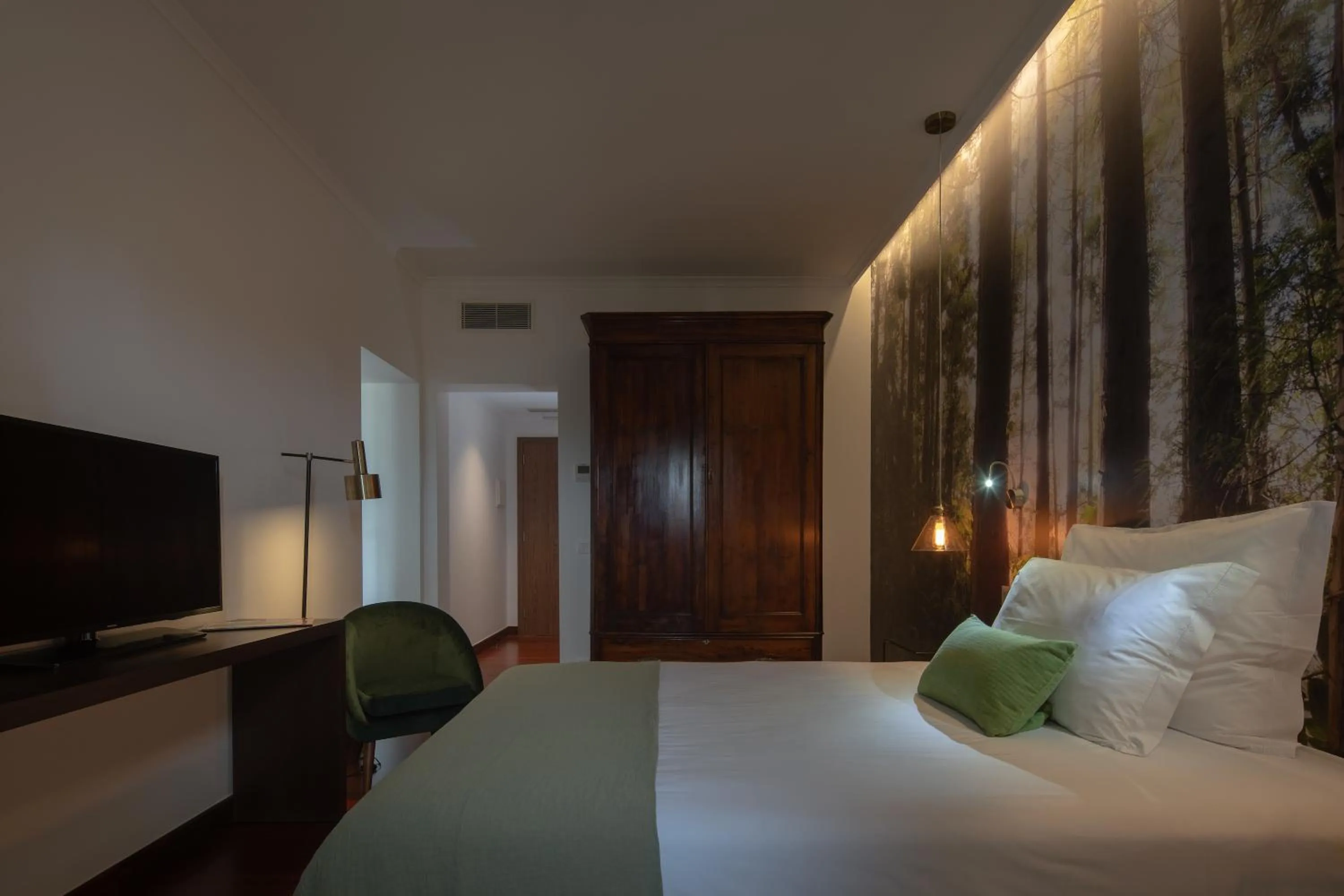 Bedroom, Bed in Senhora da Rosa, Tradition & Nature Hotel
