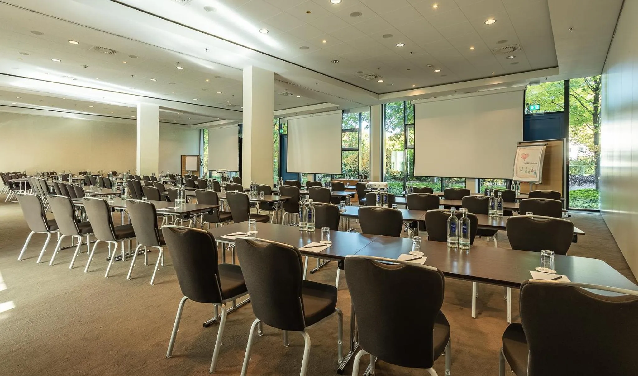 Business facilities in Rilano 24/7 Hotel München