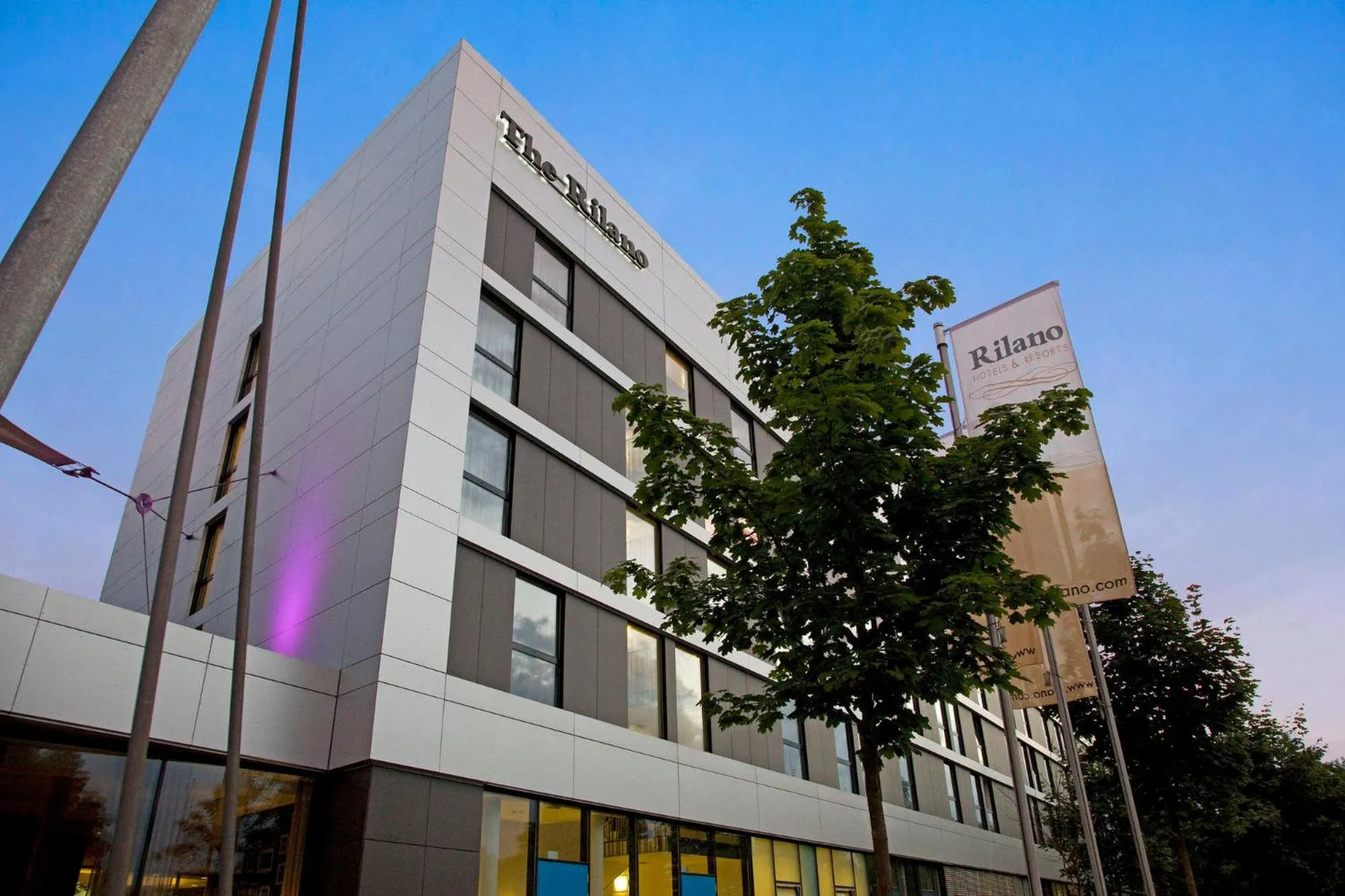 Property building in Rilano 24/7 Hotel München