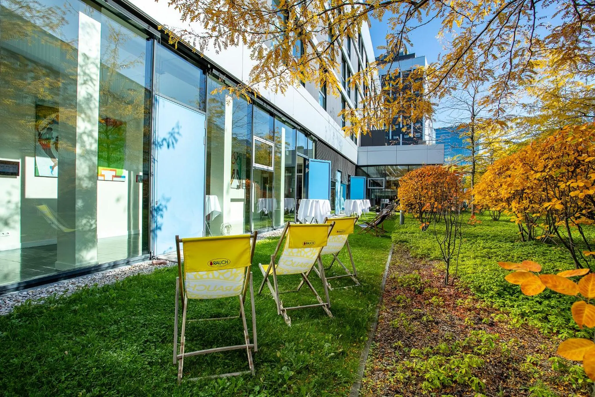 Patio in Rilano 24/7 Hotel München