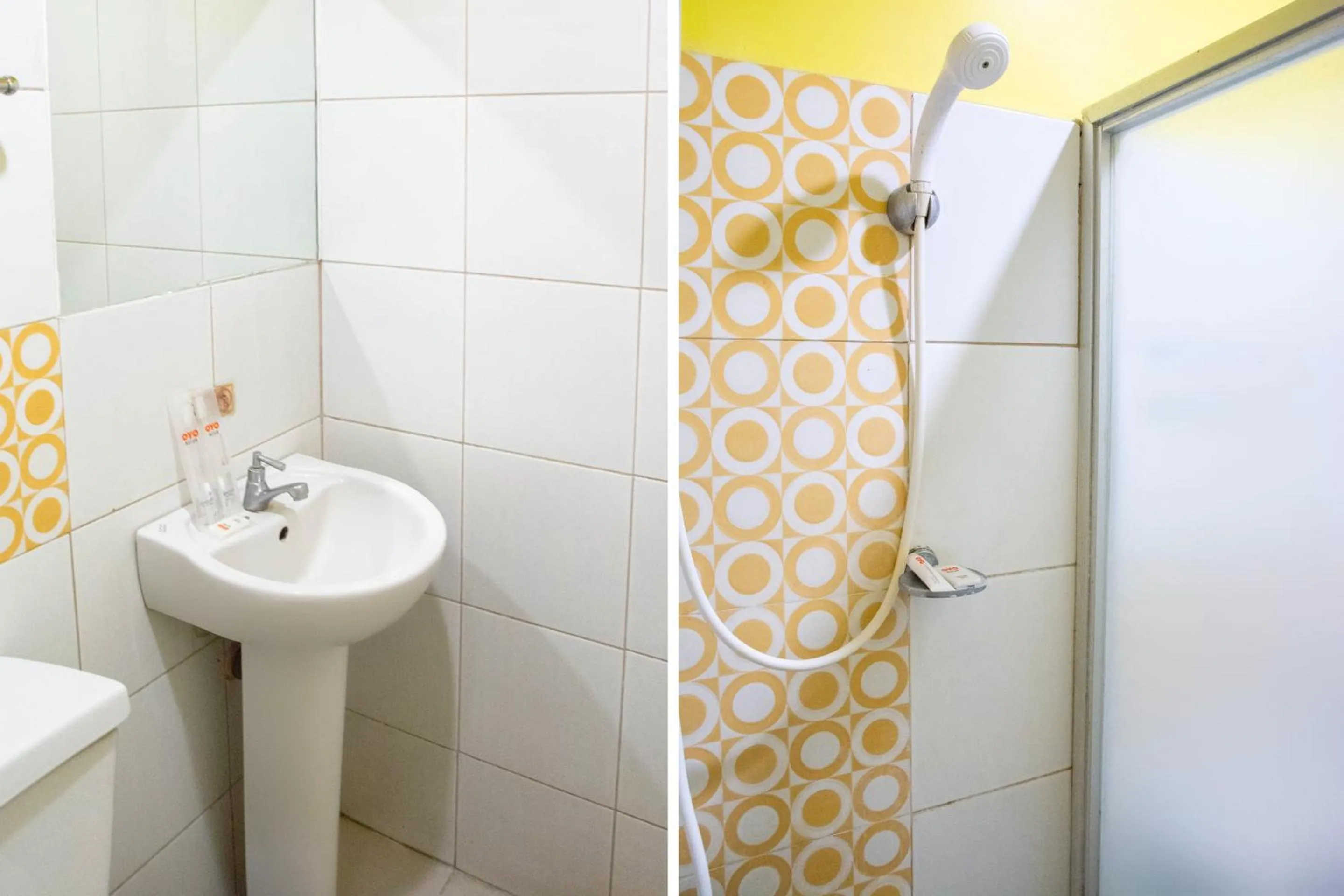 Bathroom in Negrense Suites