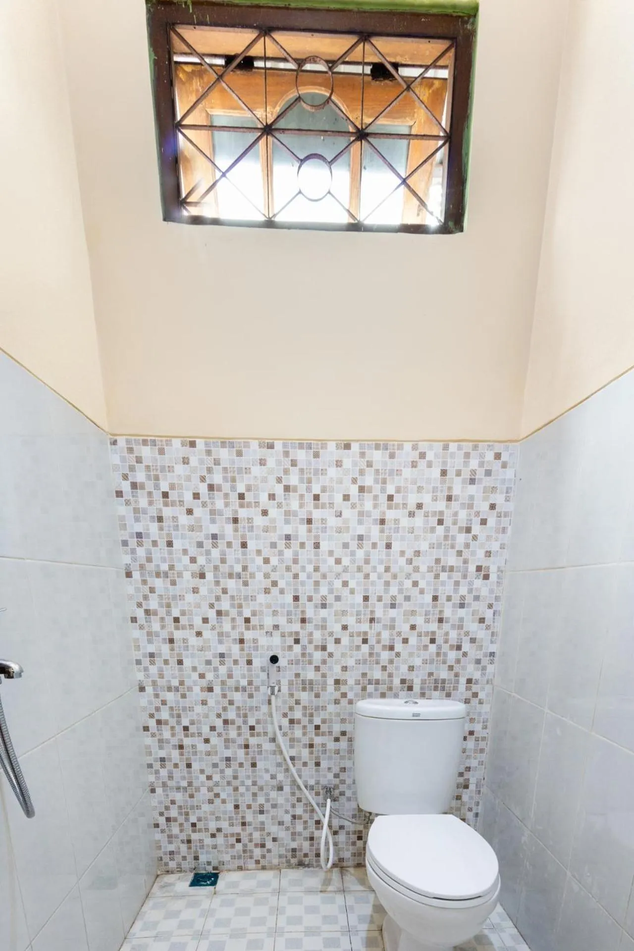 Bathroom in Hotel O Safira Family Residence Syariah