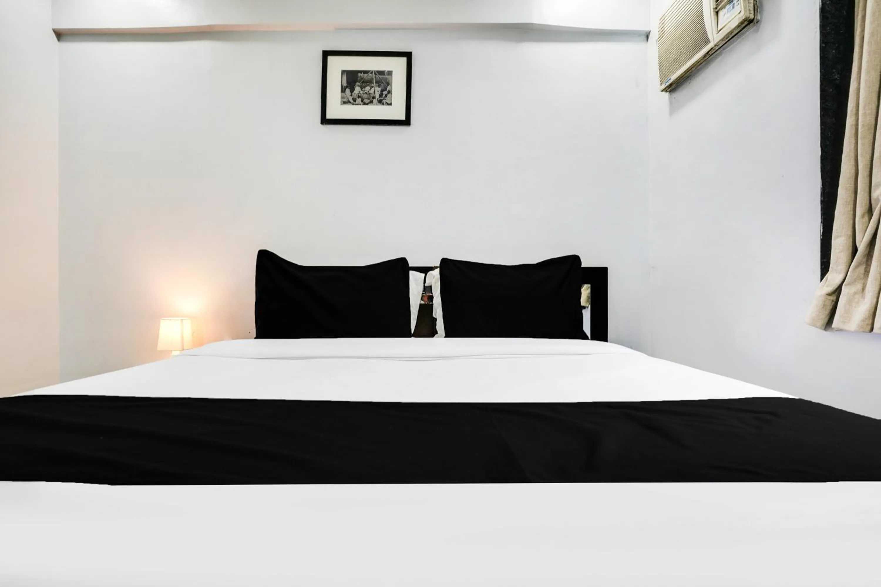 Bedroom, Bed in Super Collection O Andheri Near Mumbai Airport Formerly We Stay