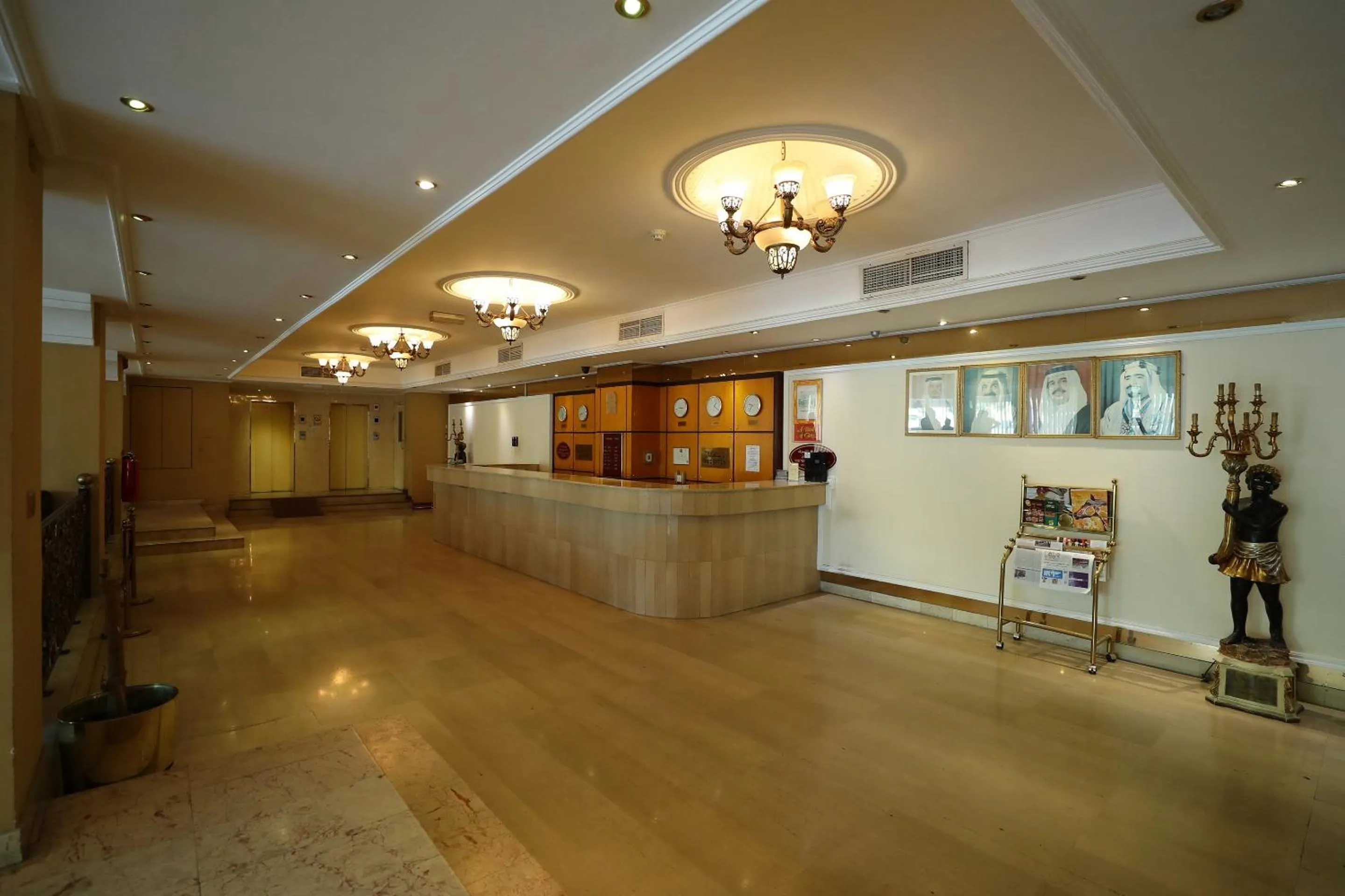 Lobby or reception in OYO 112 Semiramis Hotel