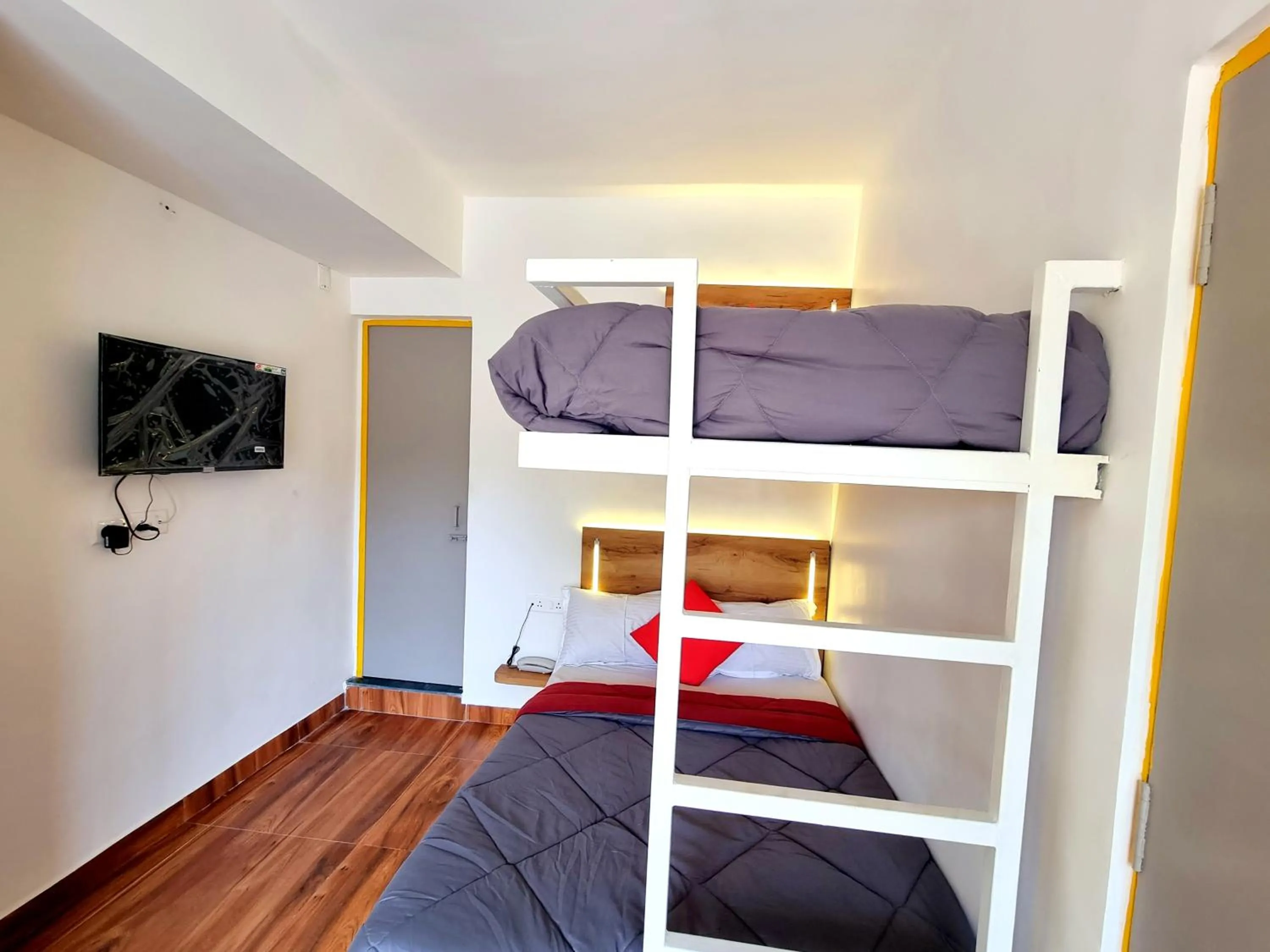 bunk bed, Bed in Stayinn Nest