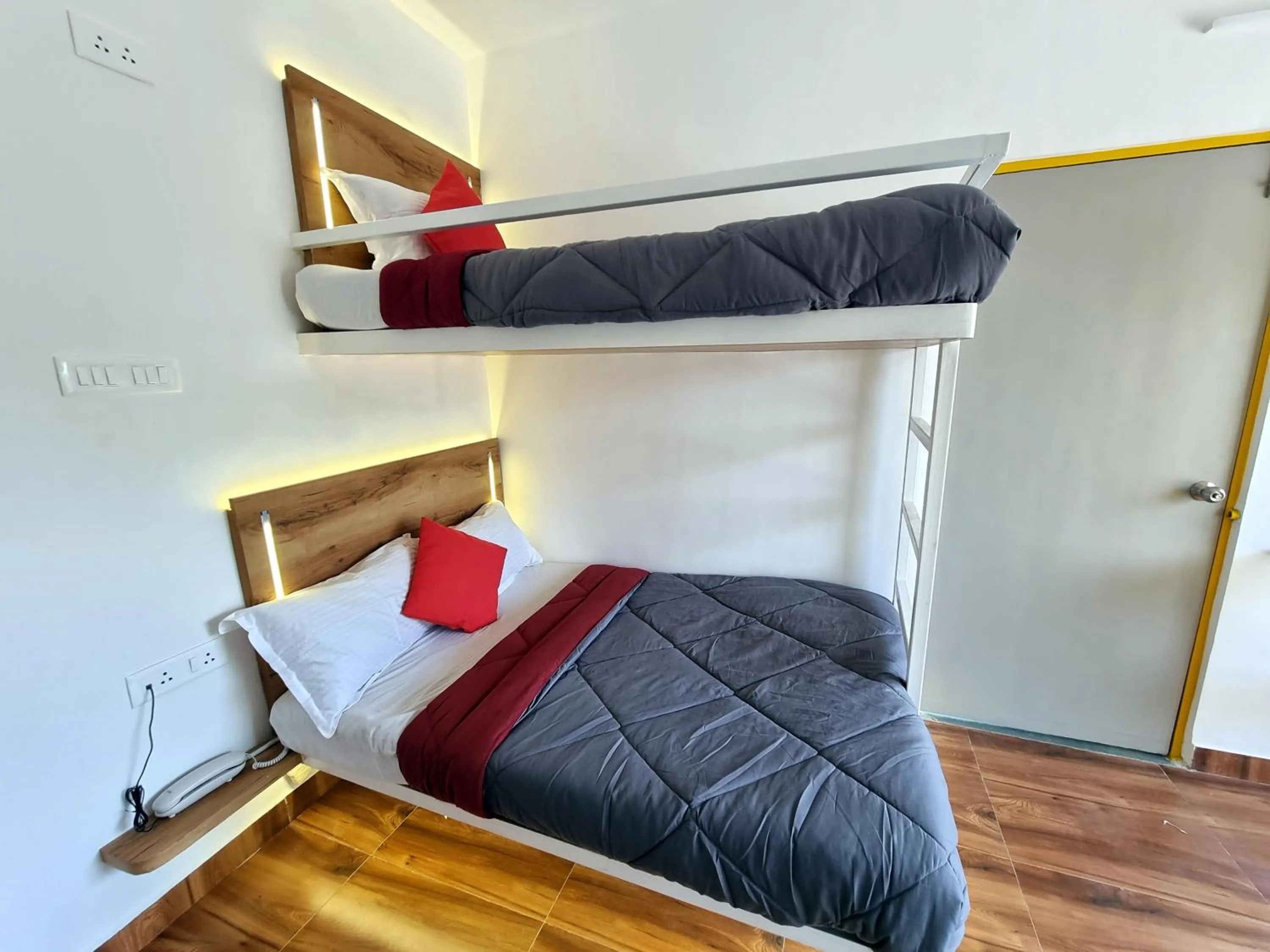 bunk bed, Bed in Stayinn Nest