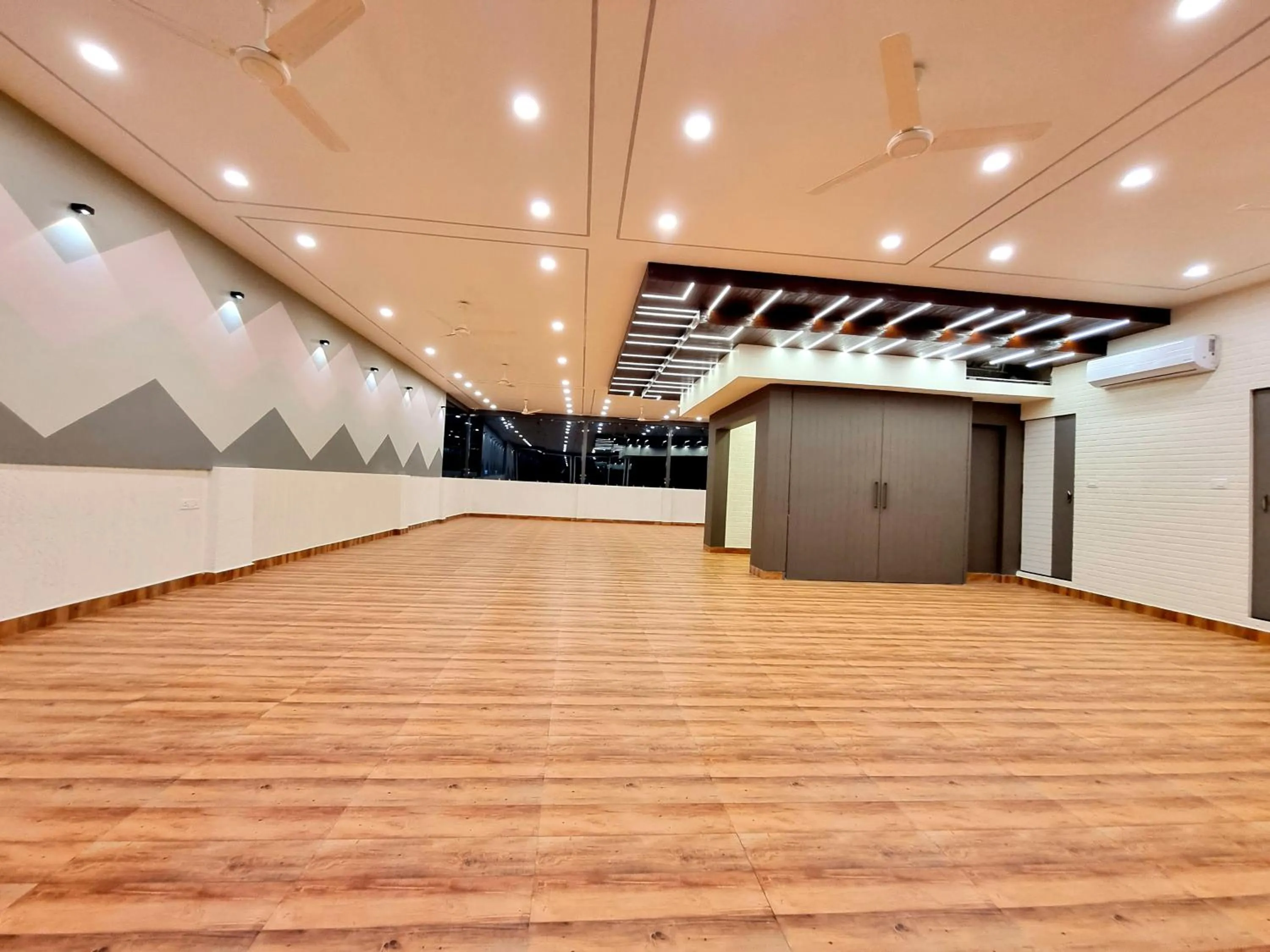 Banquet/Function facilities in Stayinn Nest