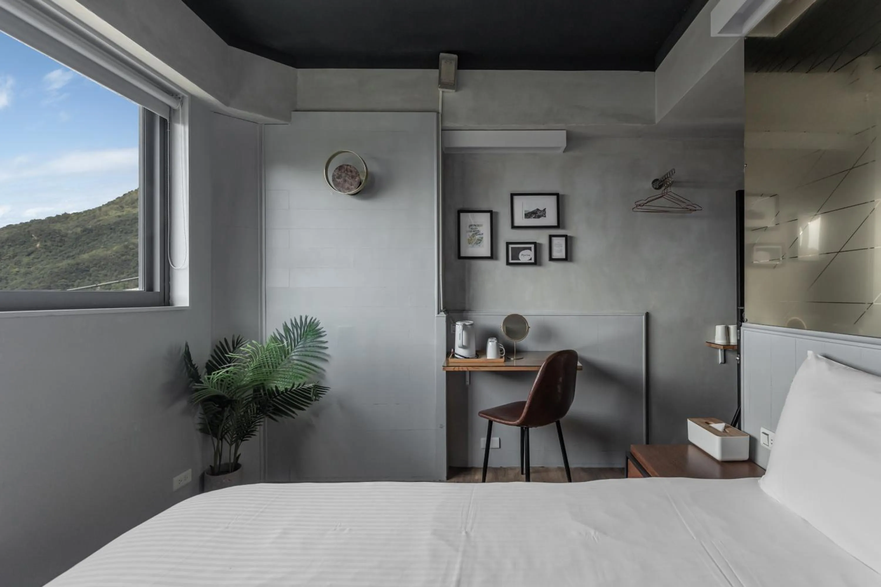 Photo of the whole room, Bed in Jiufen The Ocean Theory