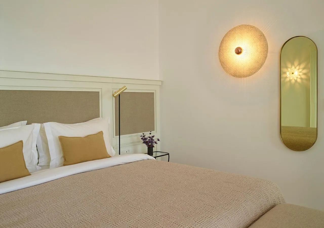 Bedroom, Bed in Bonzoe Suites & Villas