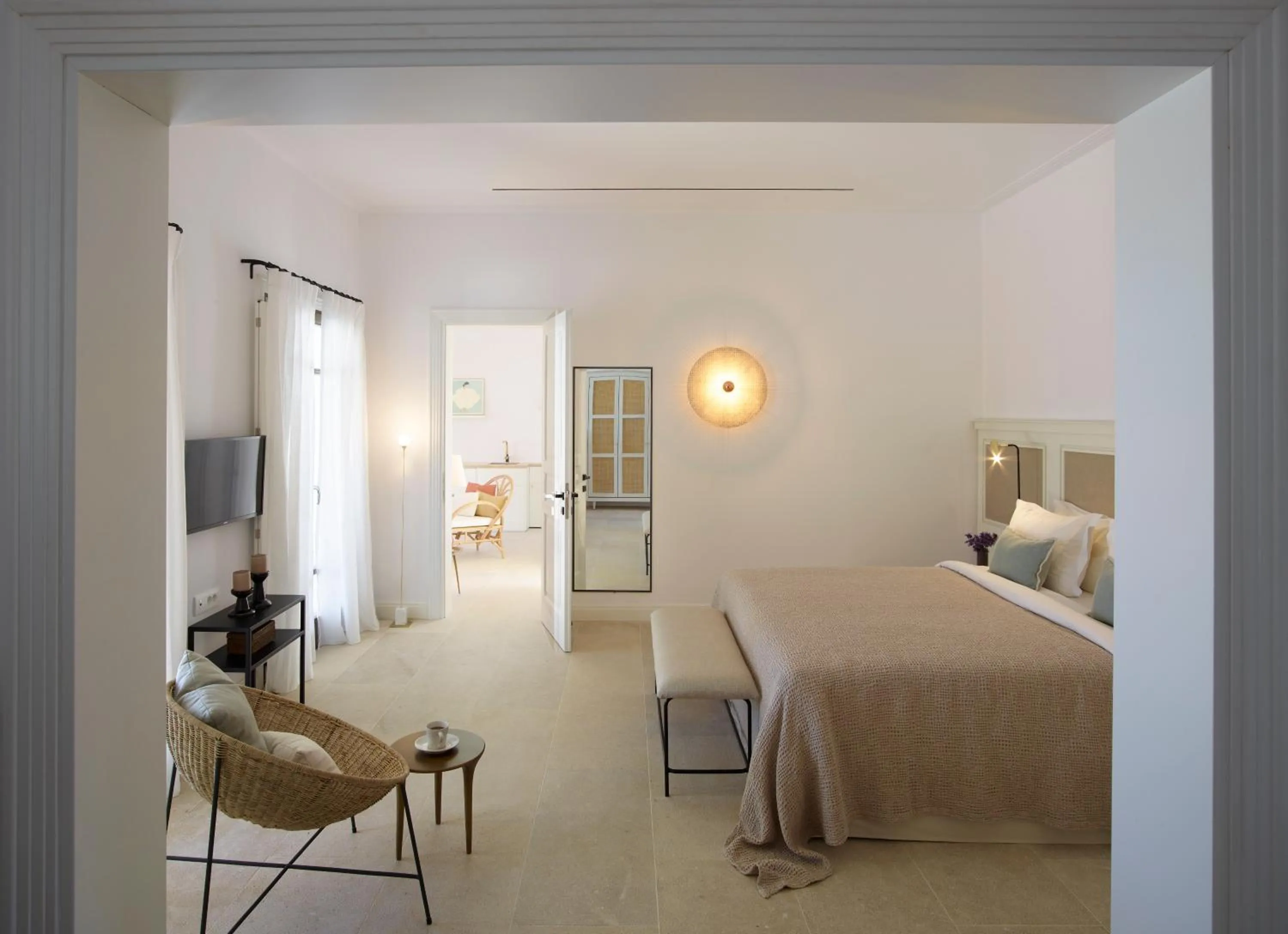 Bedroom, Bed in Bonzoe Suites & Villas