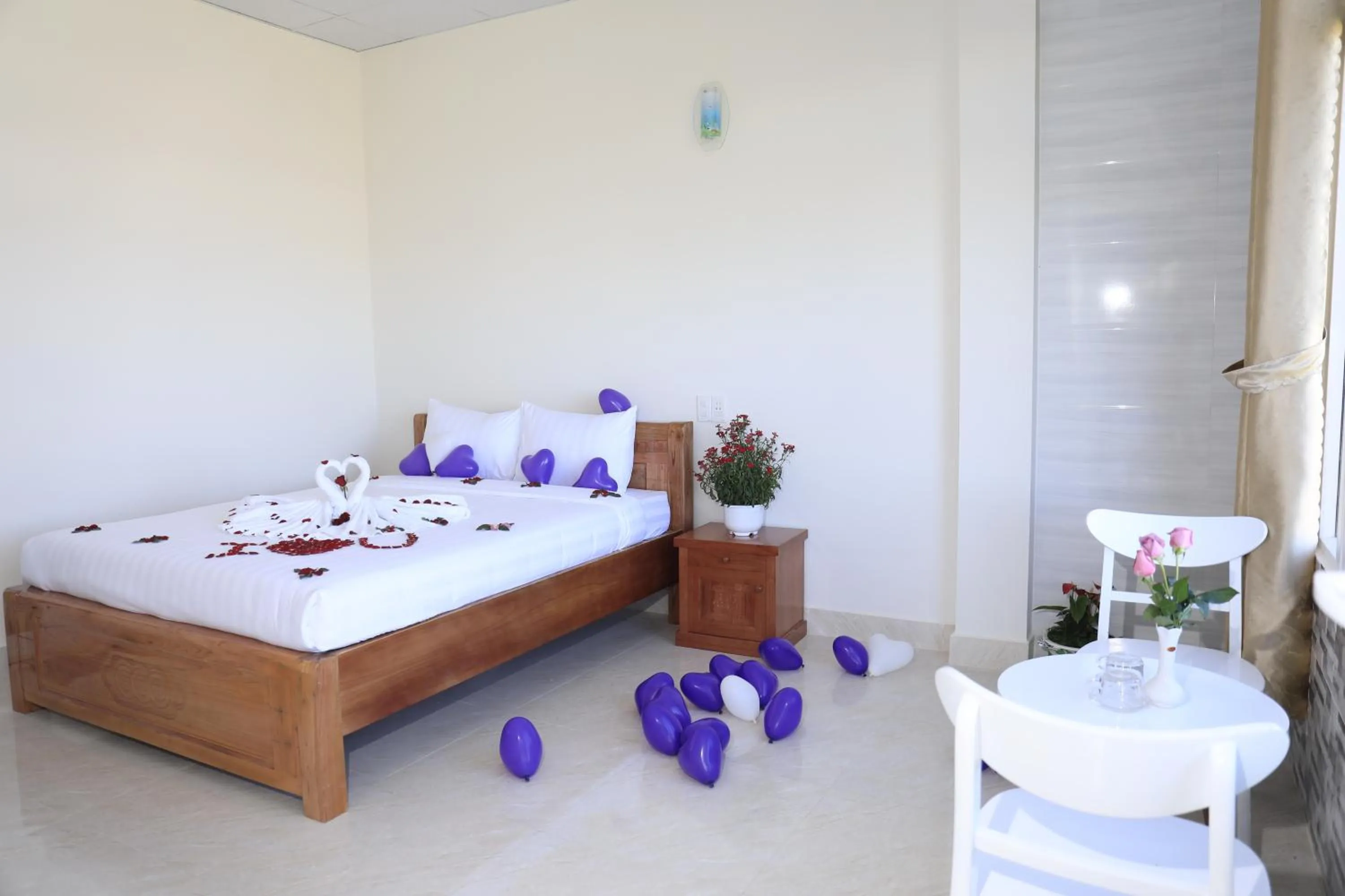 Bedroom, Bed in Da Lat Ngoi Sao Viet