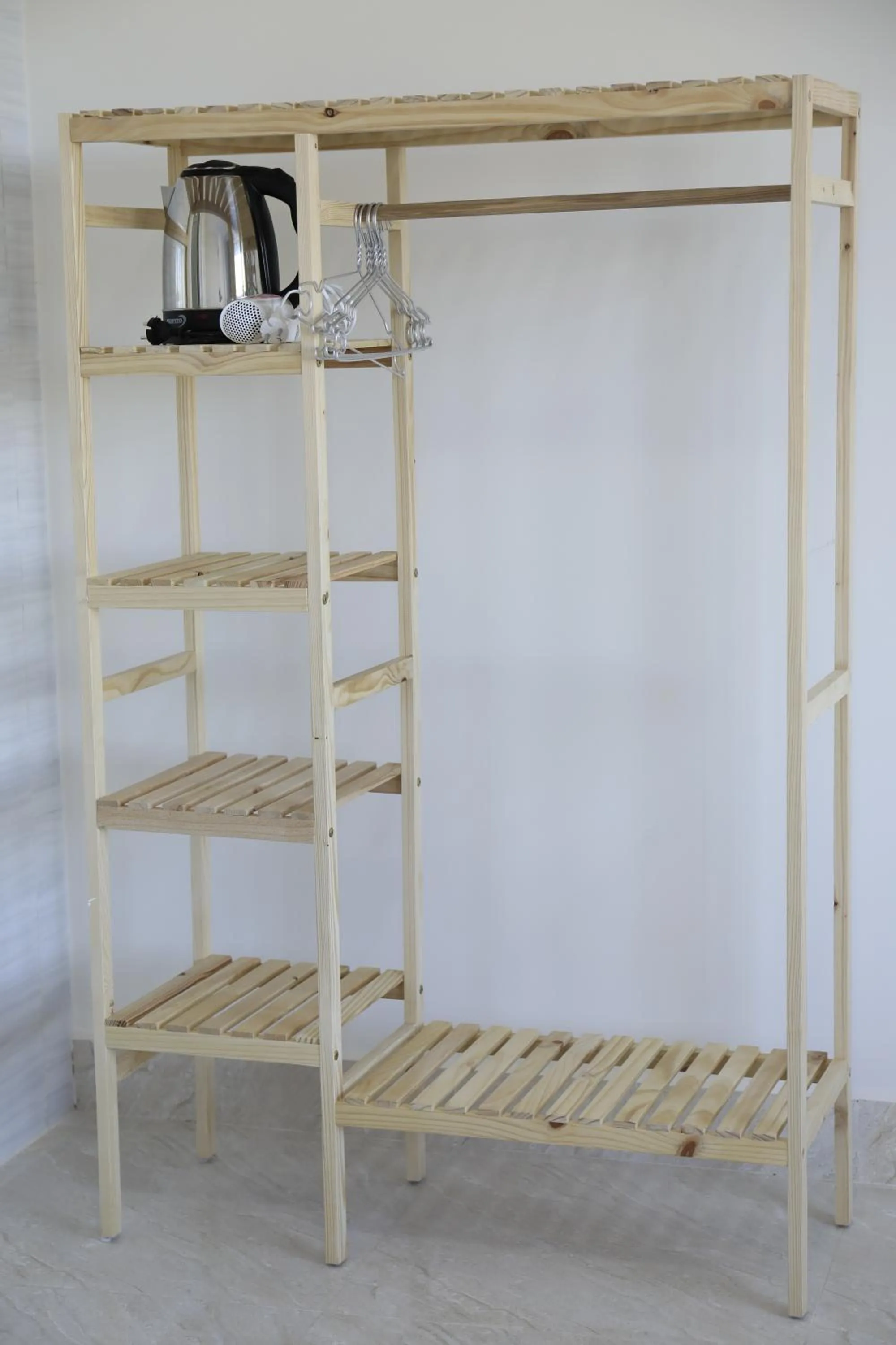 wardrobe in Da Lat Ngoi Sao Viet