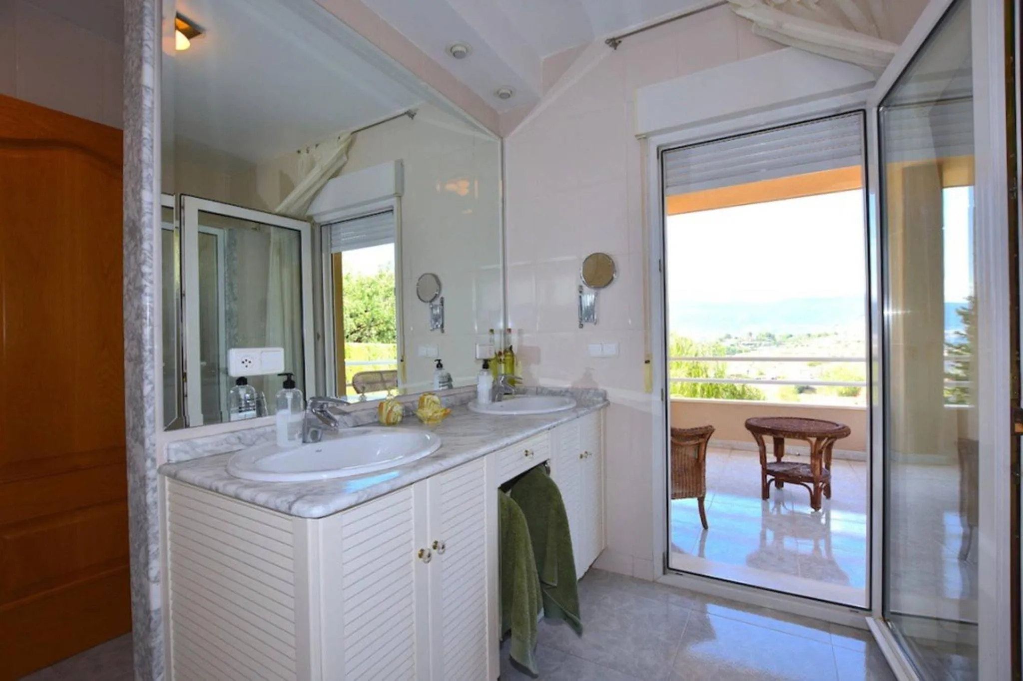 Bathroom in Torreta Of Gormaig, House with swimming pool