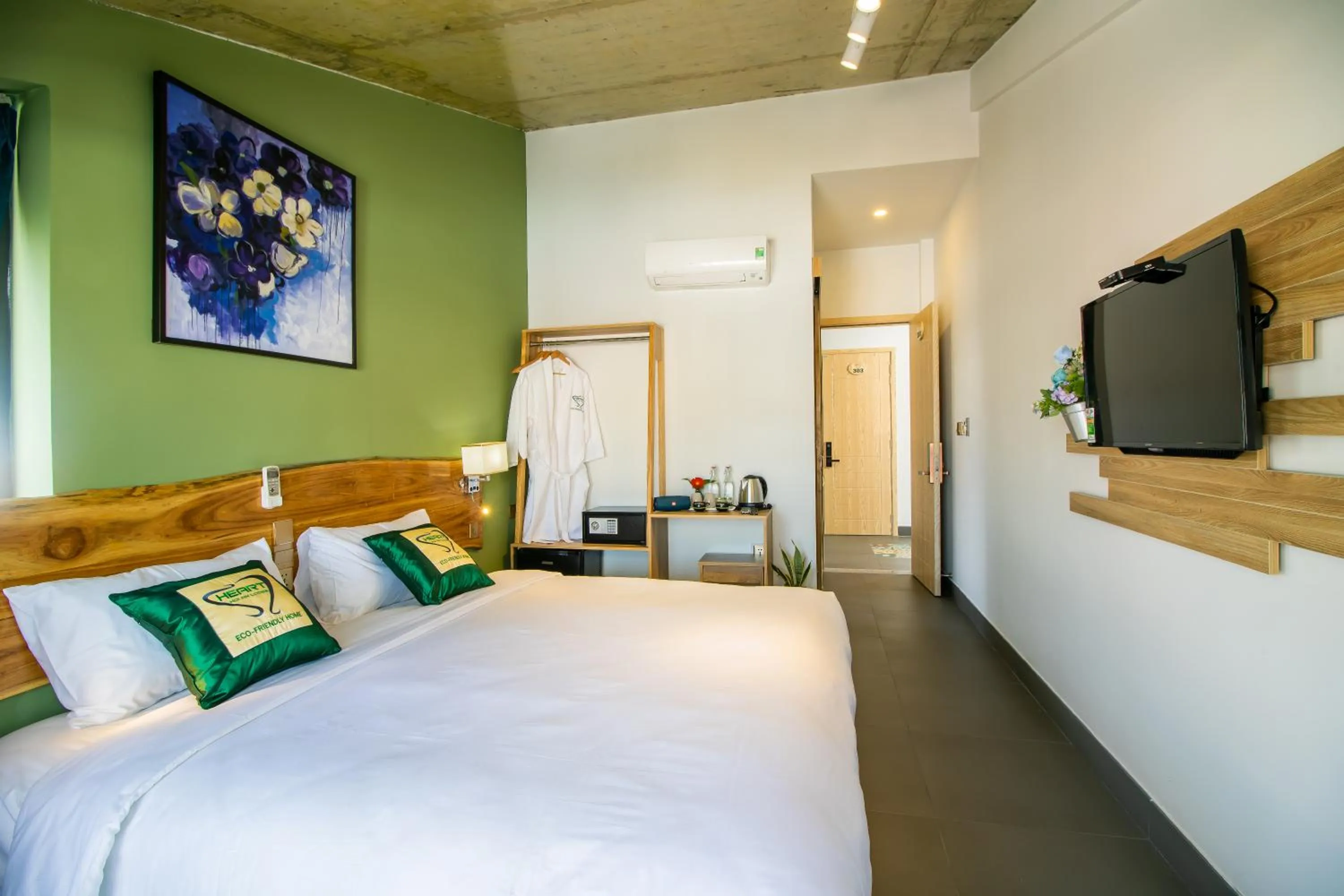 Bed in HOI AN HEART LODGE