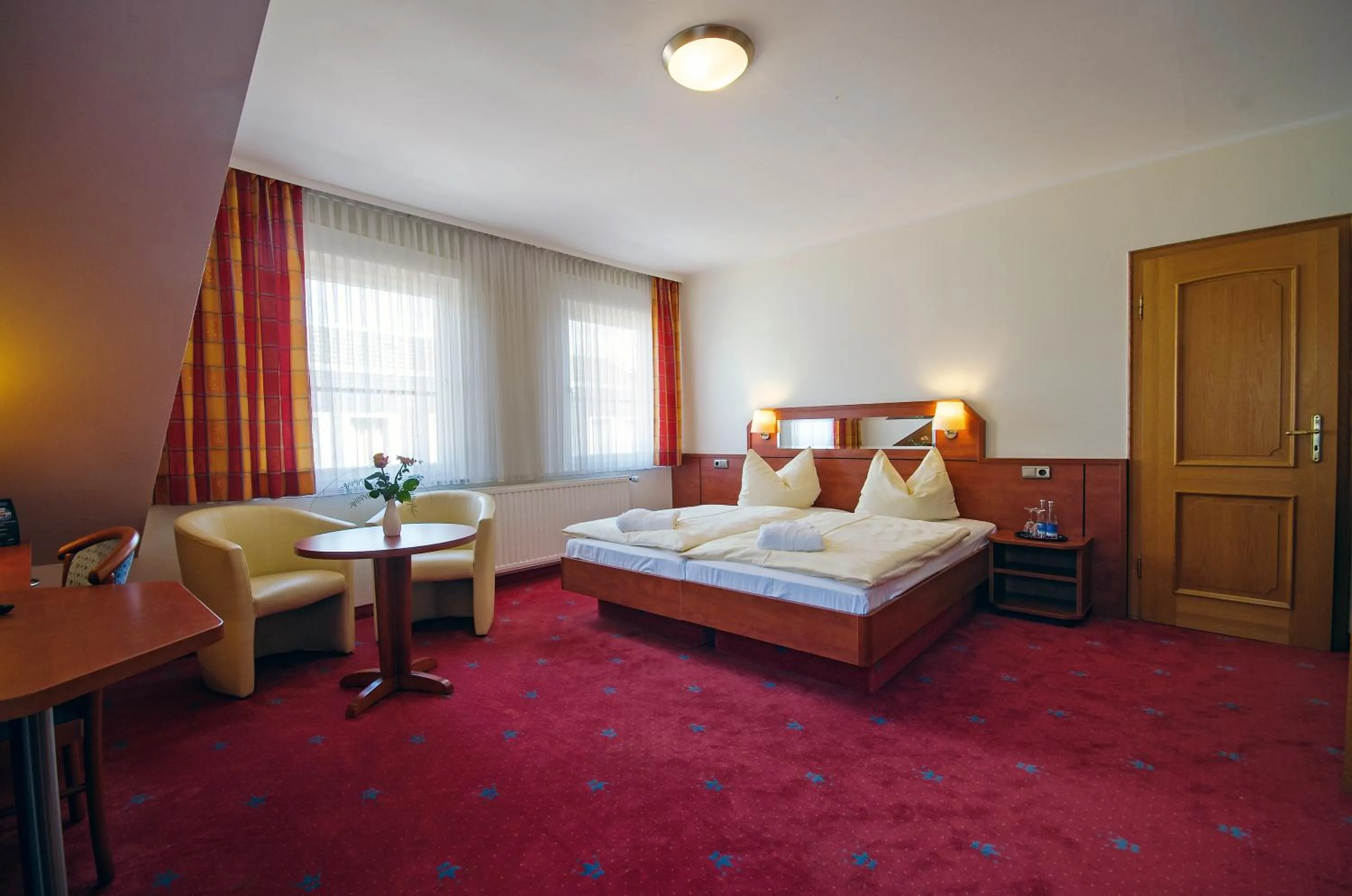 Photo of the whole room, Bed in AVALON Hotelpark Königshof