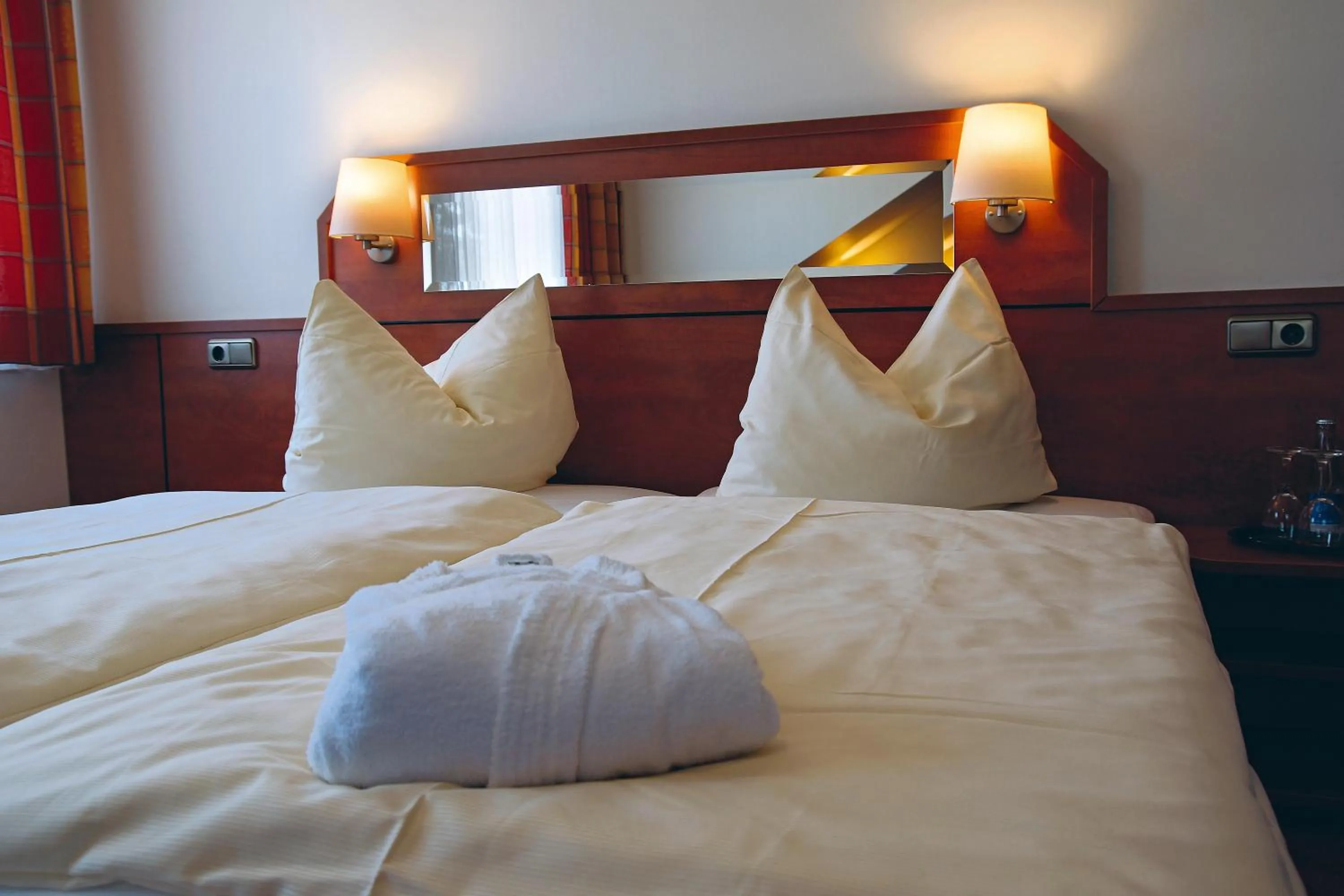 Bed in AVALON Hotelpark Königshof