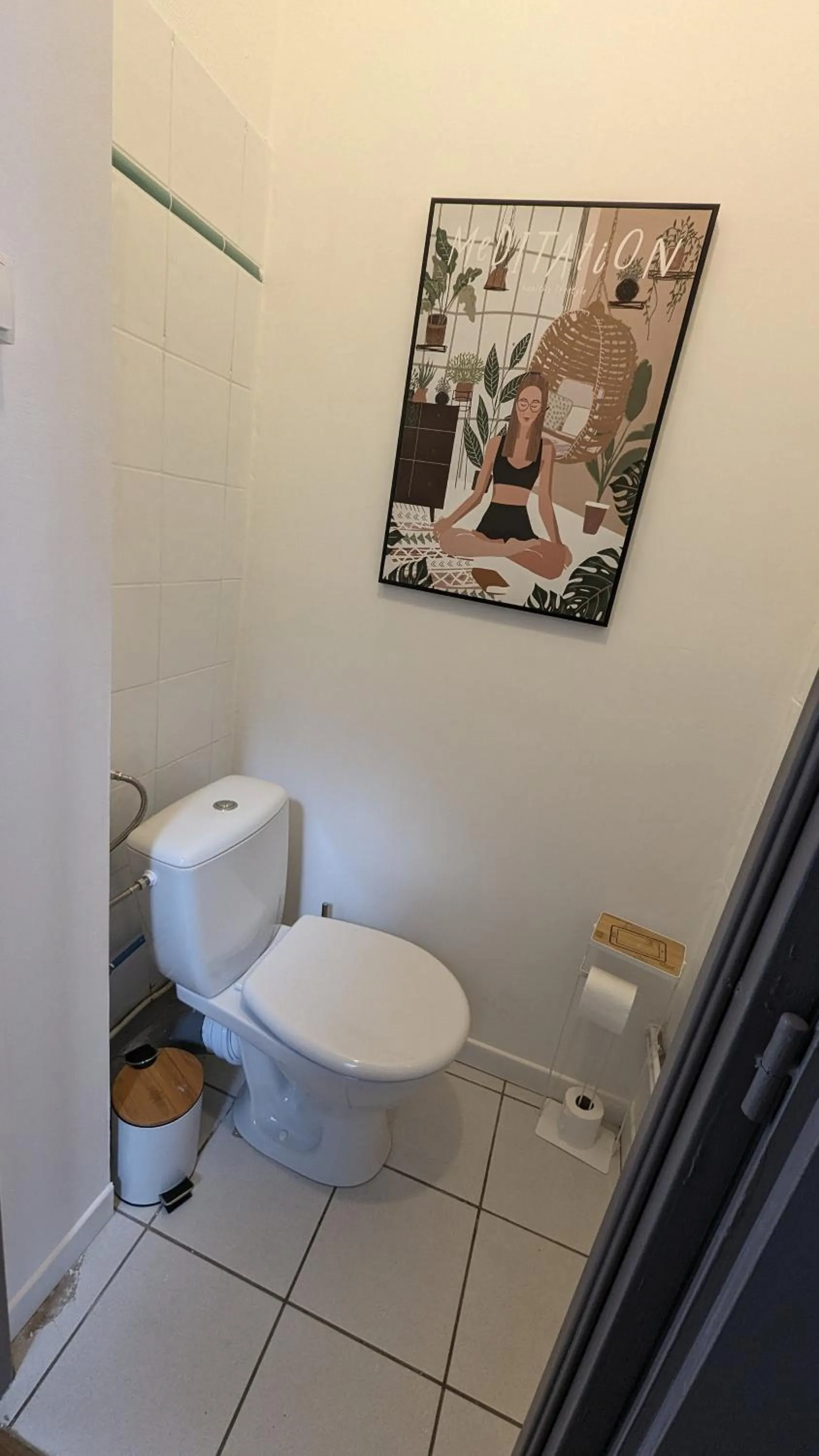 Toilet in Couette et Tartine