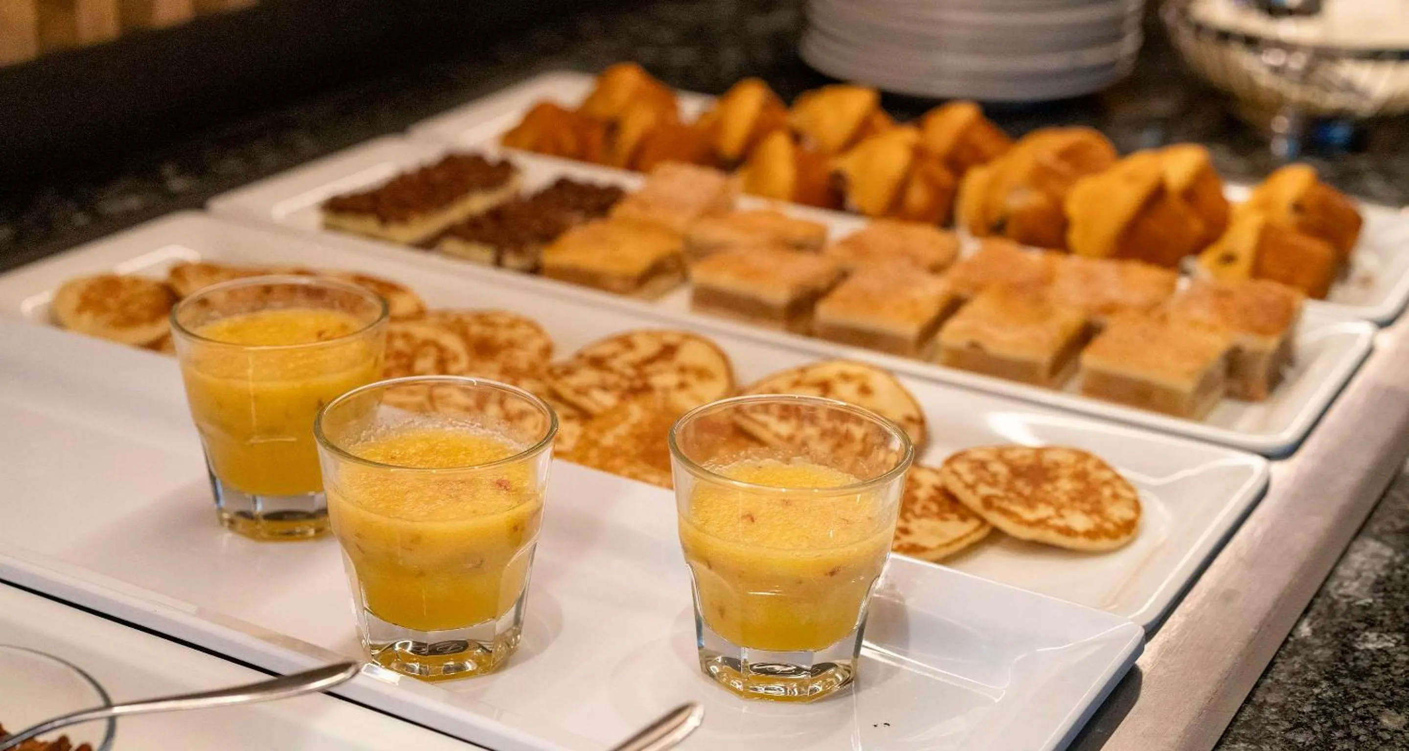 Food and drinks in Sure Hotel by Best Western Hilden-Düsseldorf