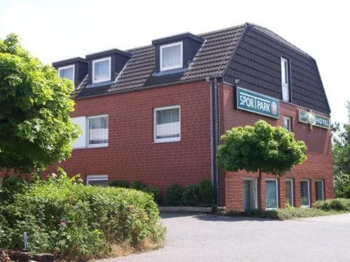 Facade/entrance in Sportpark Hotel Isernhagen
