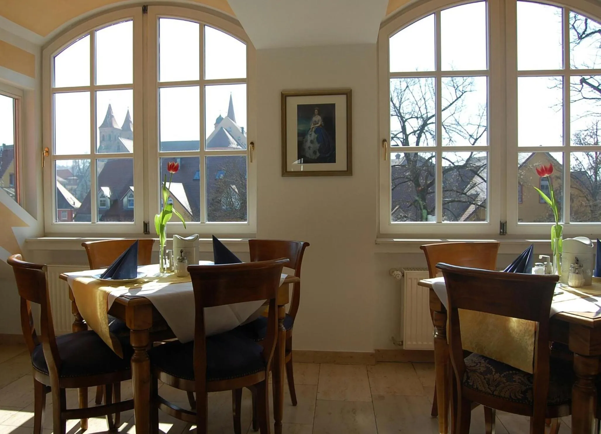 Restaurant/places to eat in Hotel Königin Olga