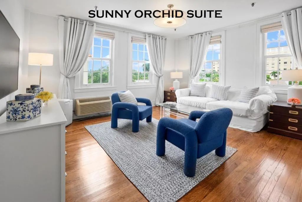 Sunny Orchid Apartment in ORCHID SUITES - Historic Palm Beach Hotel Condominium