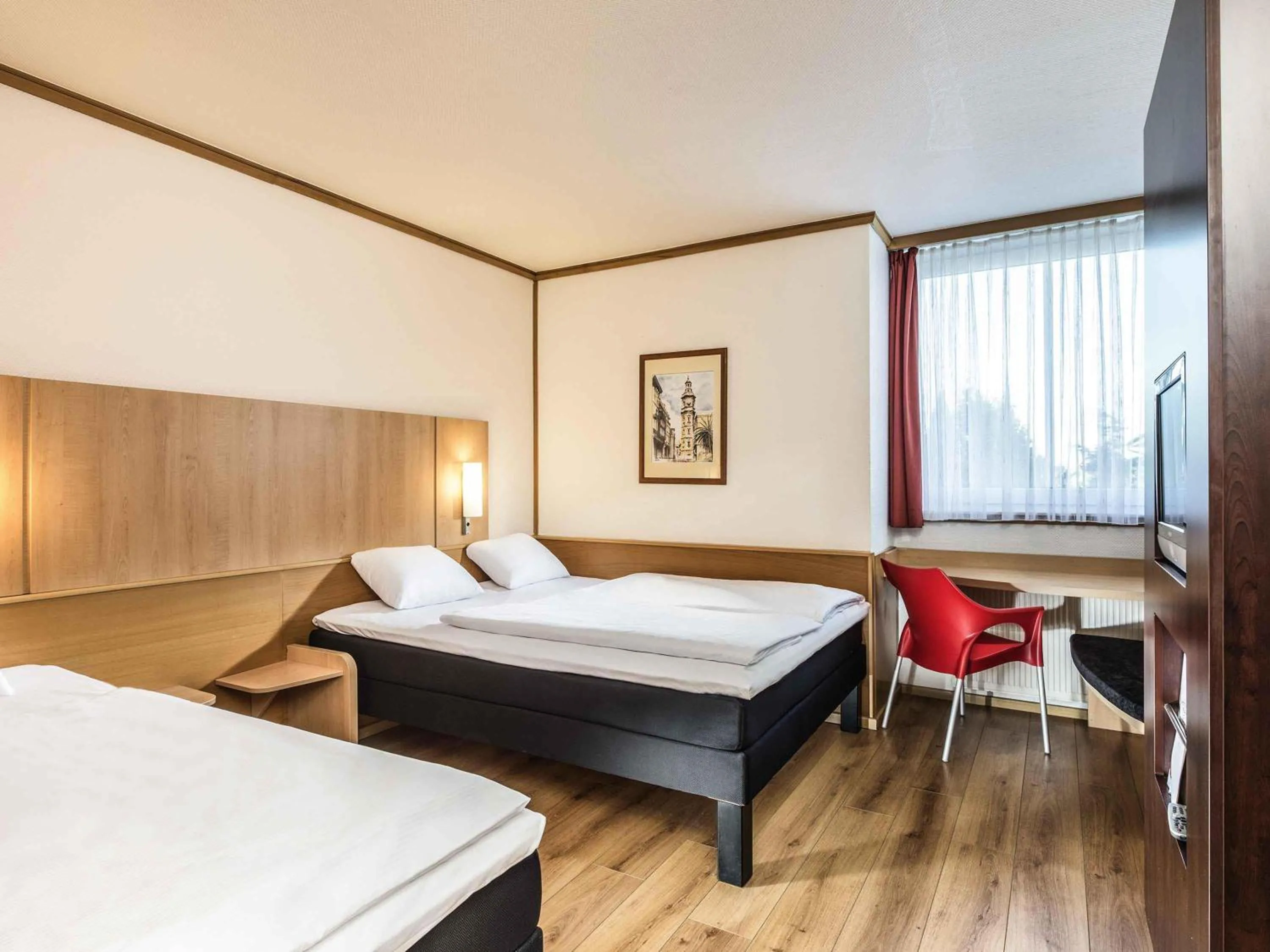 Bedroom, Bed in ibis Hotel Eisenach