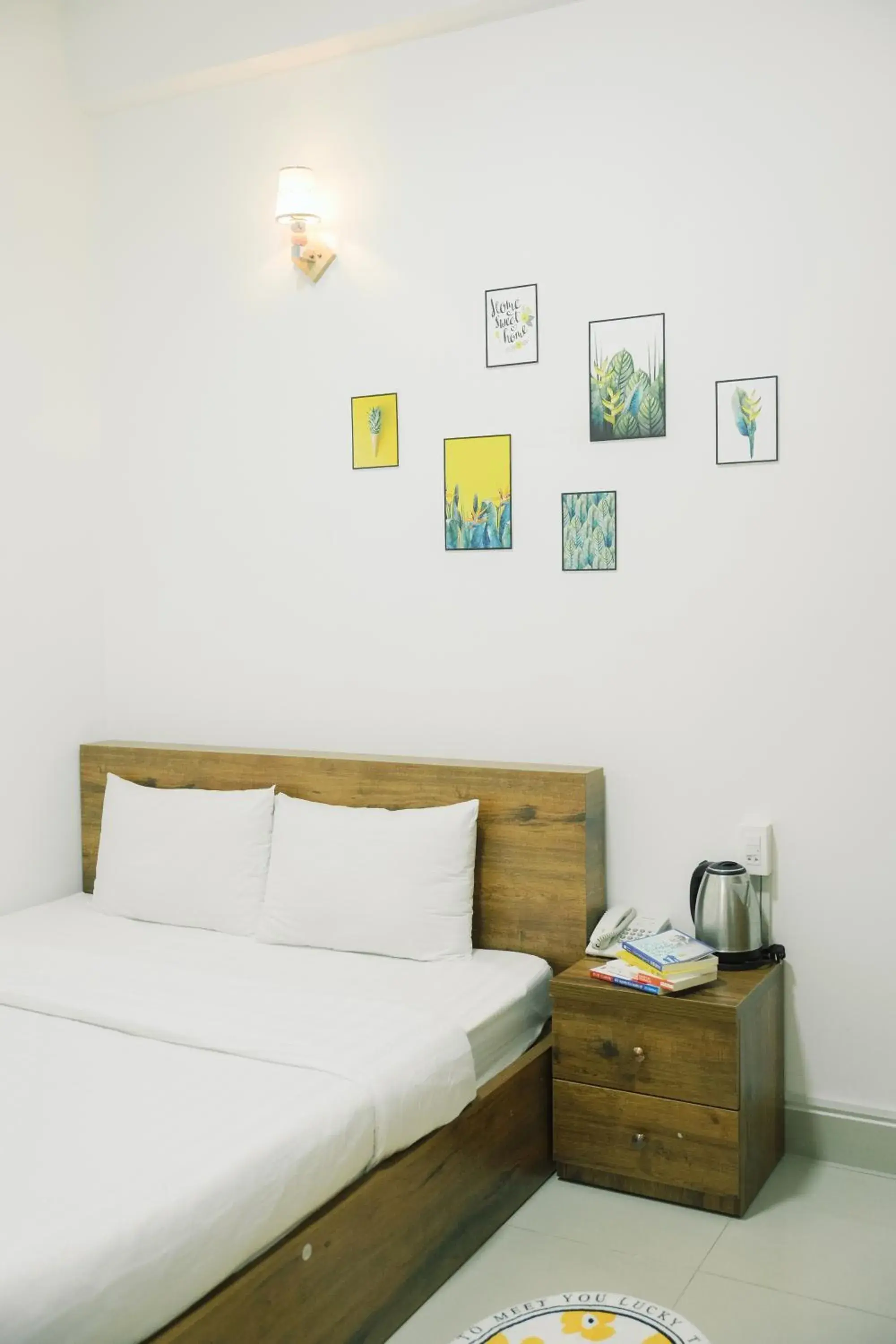 Standard Double Room in Mat Troi Vang Dalat Hotel Standard Double Room in Mat Troi Vang Dalat Hotel