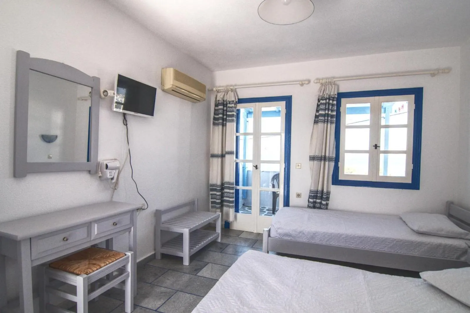 Bedroom, Bed in Sunset