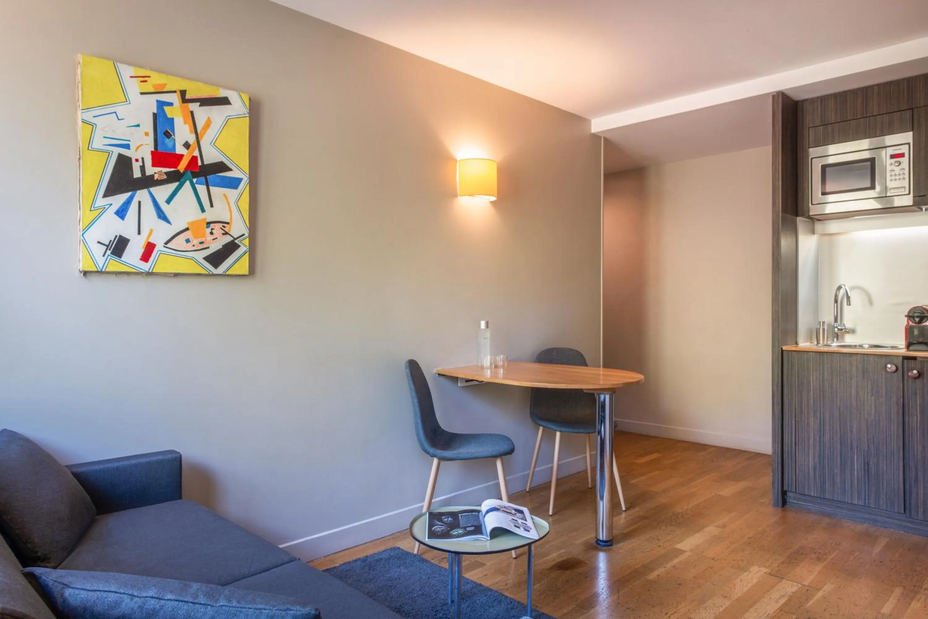 Living room in Hôtel Helzear Champs-Elysées