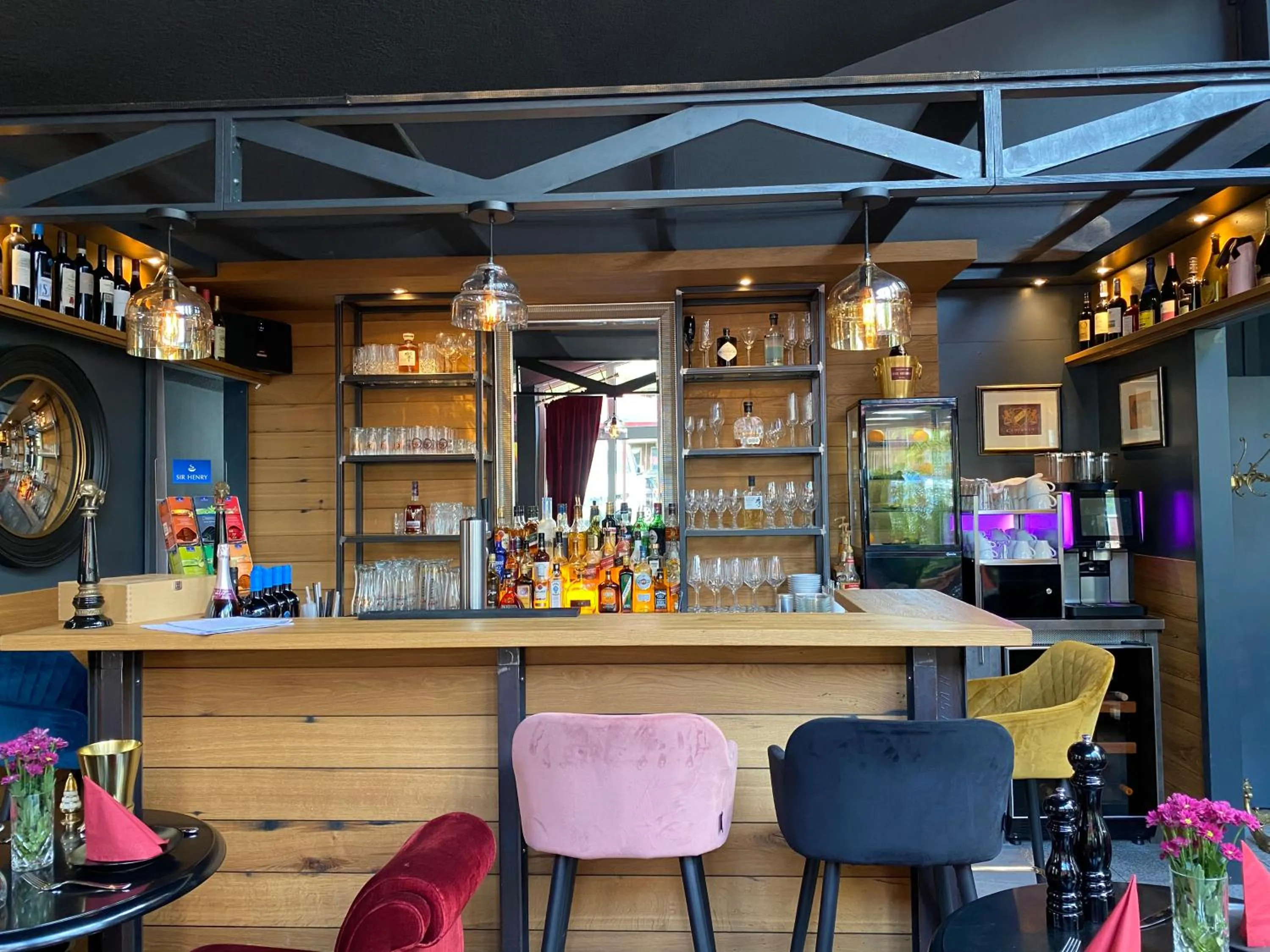 Restaurant/places to eat in Boutique Hotel Villa Sarah