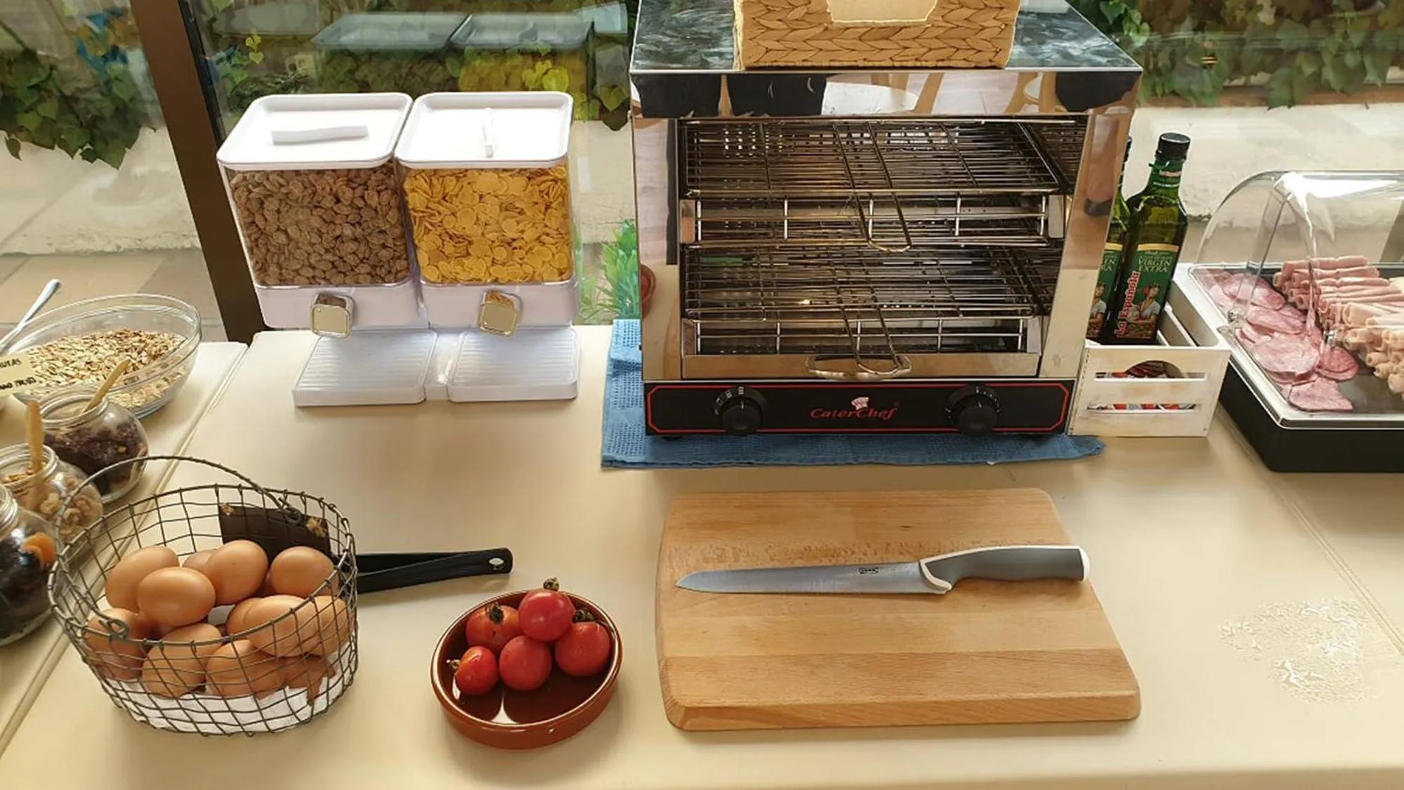 Continental breakfast in Hotel Mireia