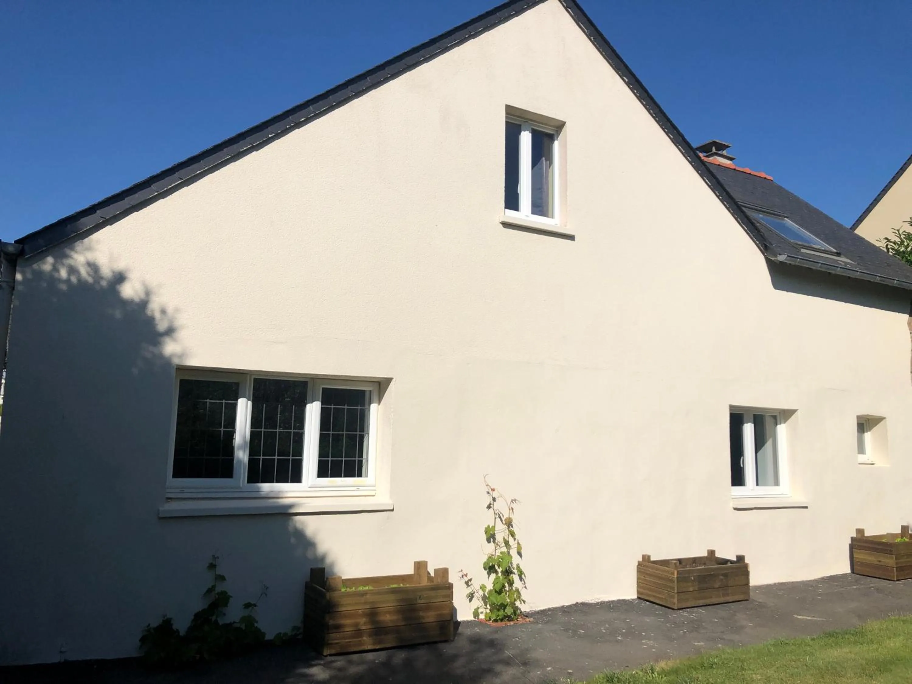 Property building in Le Nid du Franc