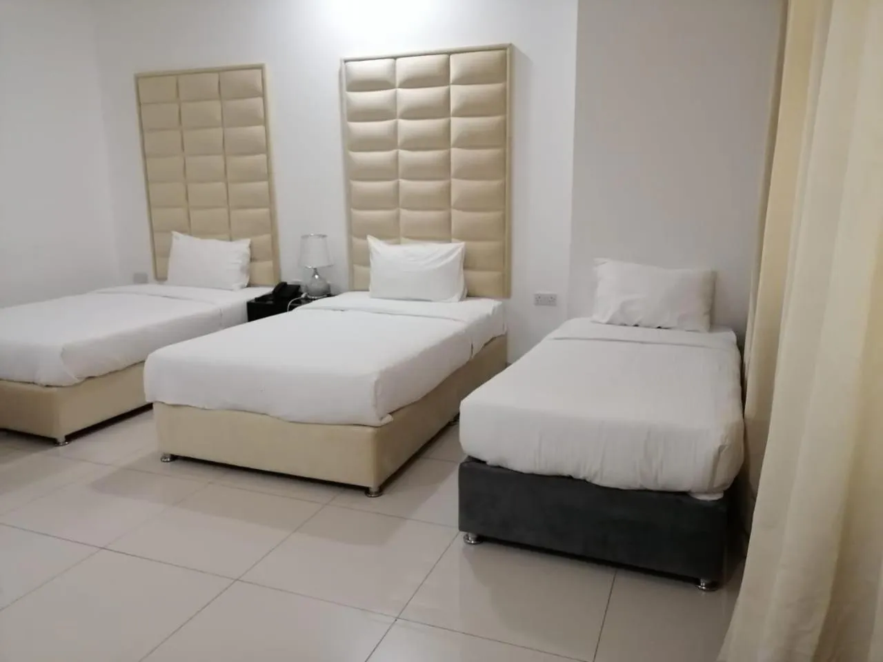 Bed in Parkside Plaza Muscat