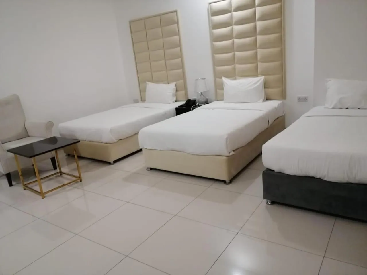 Bed in Parkside Plaza Muscat