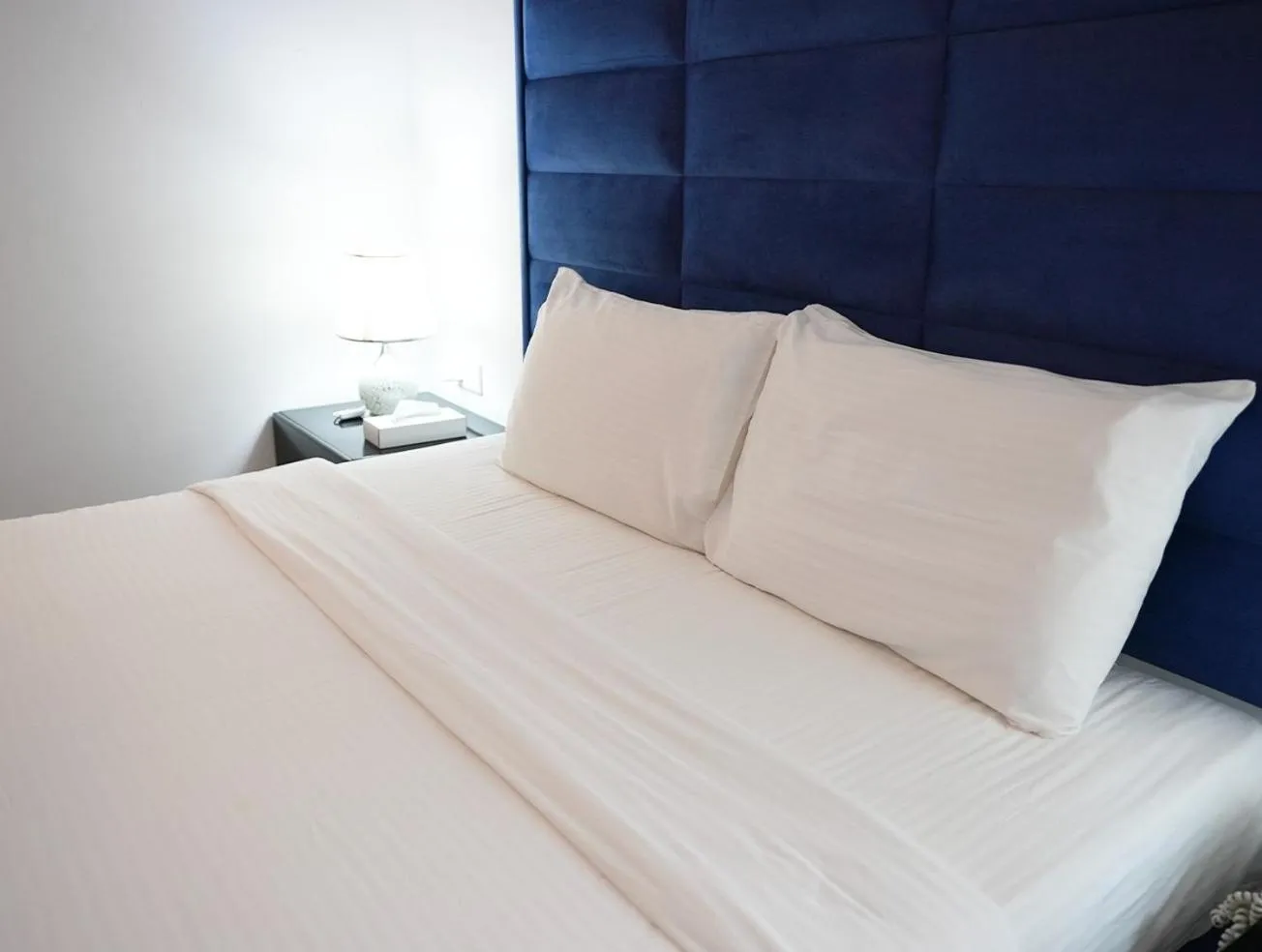 Bed in Parkside Plaza Muscat