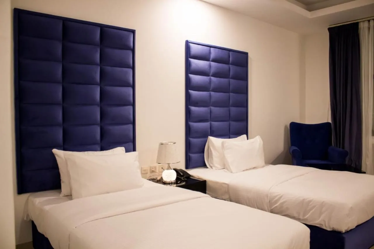 Bed in Parkside Plaza Muscat