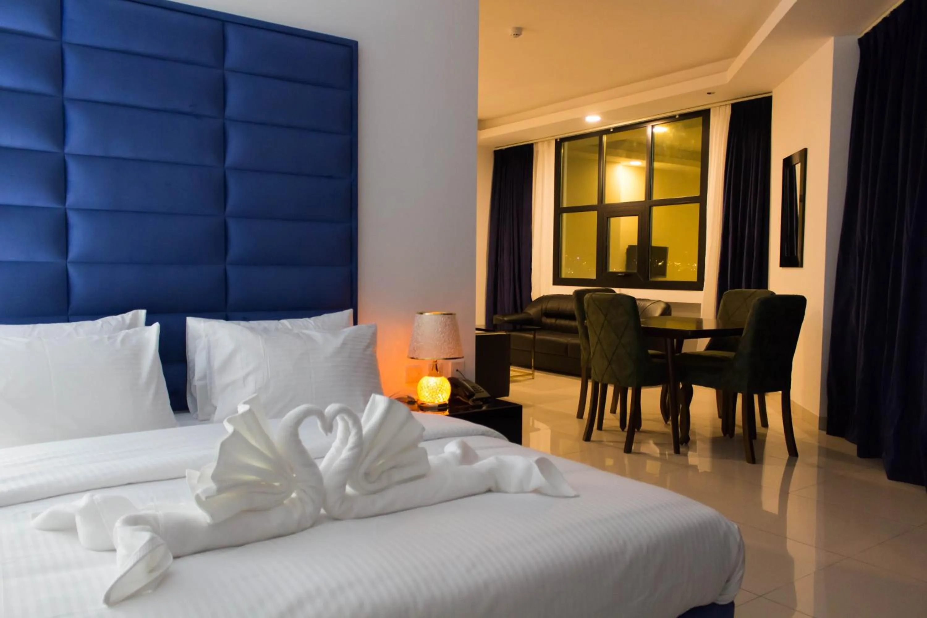 Bed in Parkside Plaza Muscat