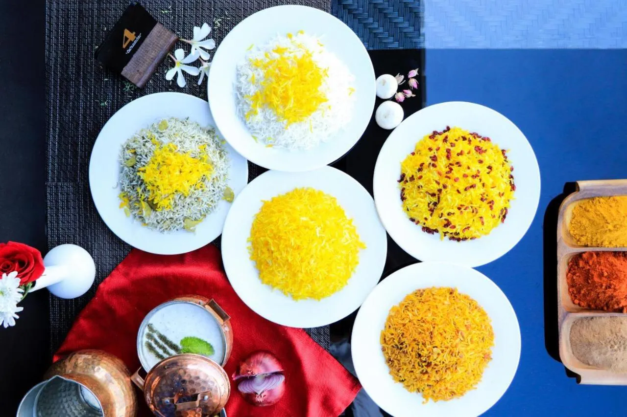 Food and drinks in Parkside Plaza Muscat