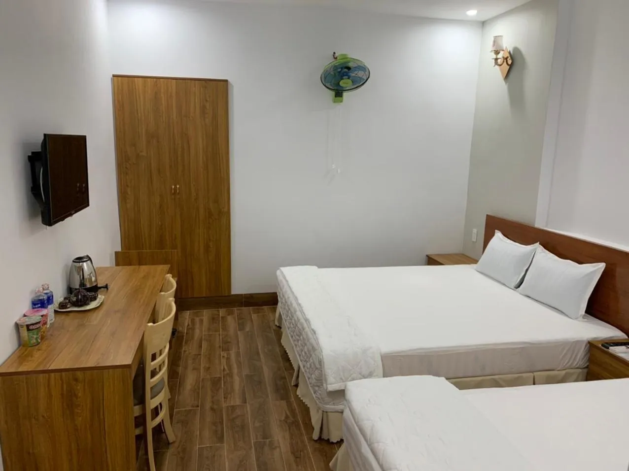 Photo of the whole room, Bed in Hotel Hiệp Thành