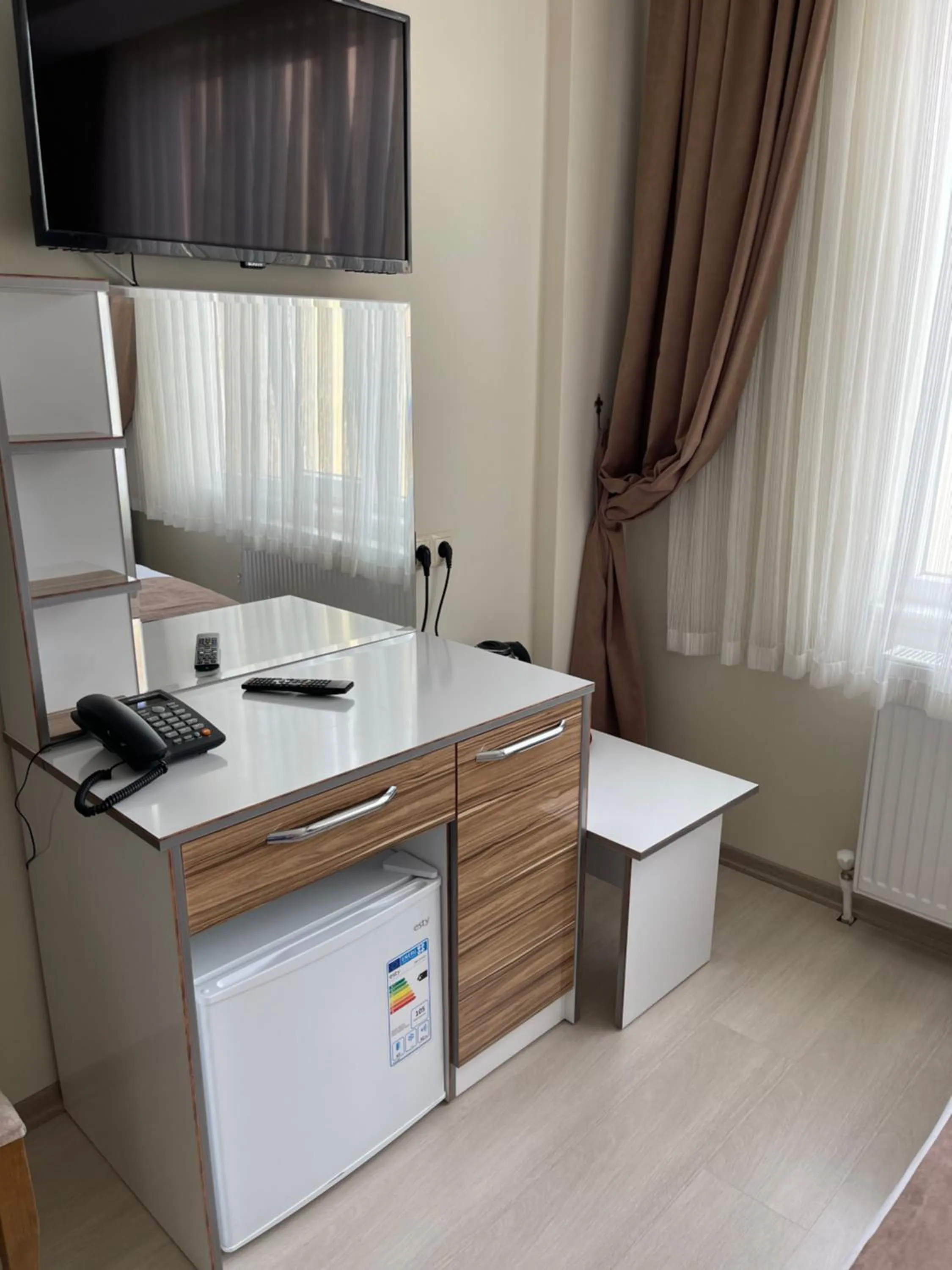 TV and multimedia in Bursa Malkoc Hotel