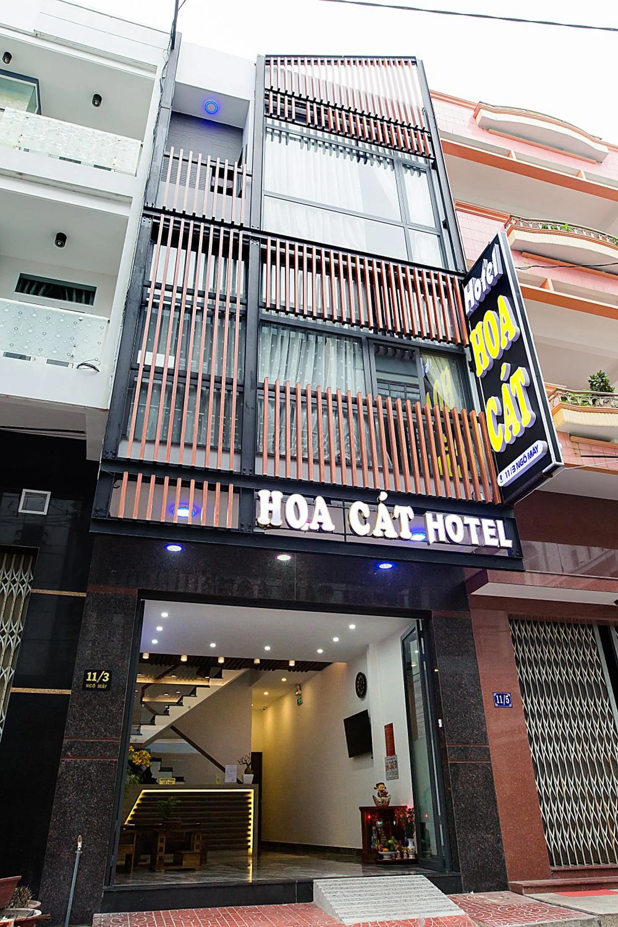 Facade/entrance in Hoa Cát Hotel